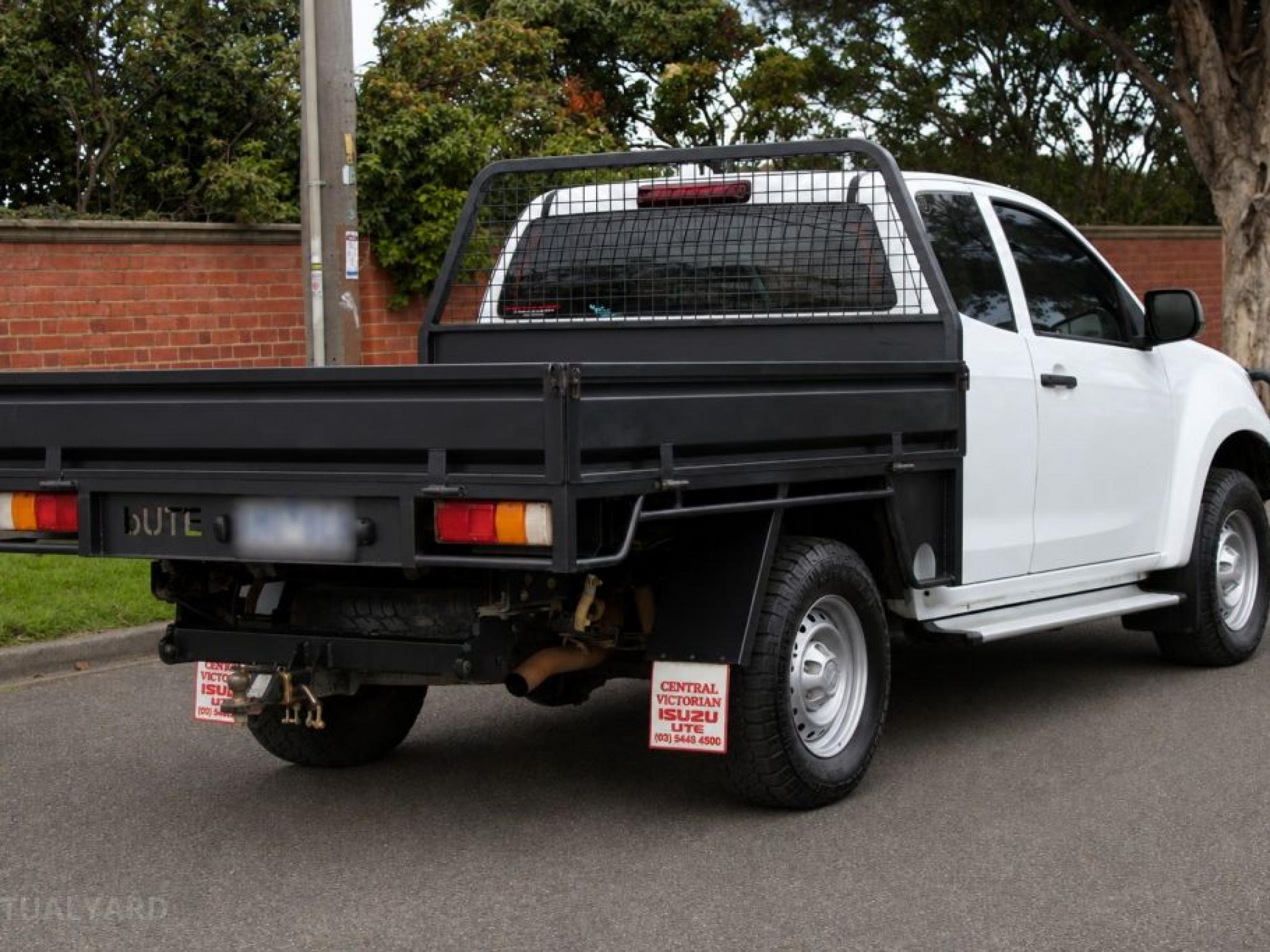 ISUZU D-MAX