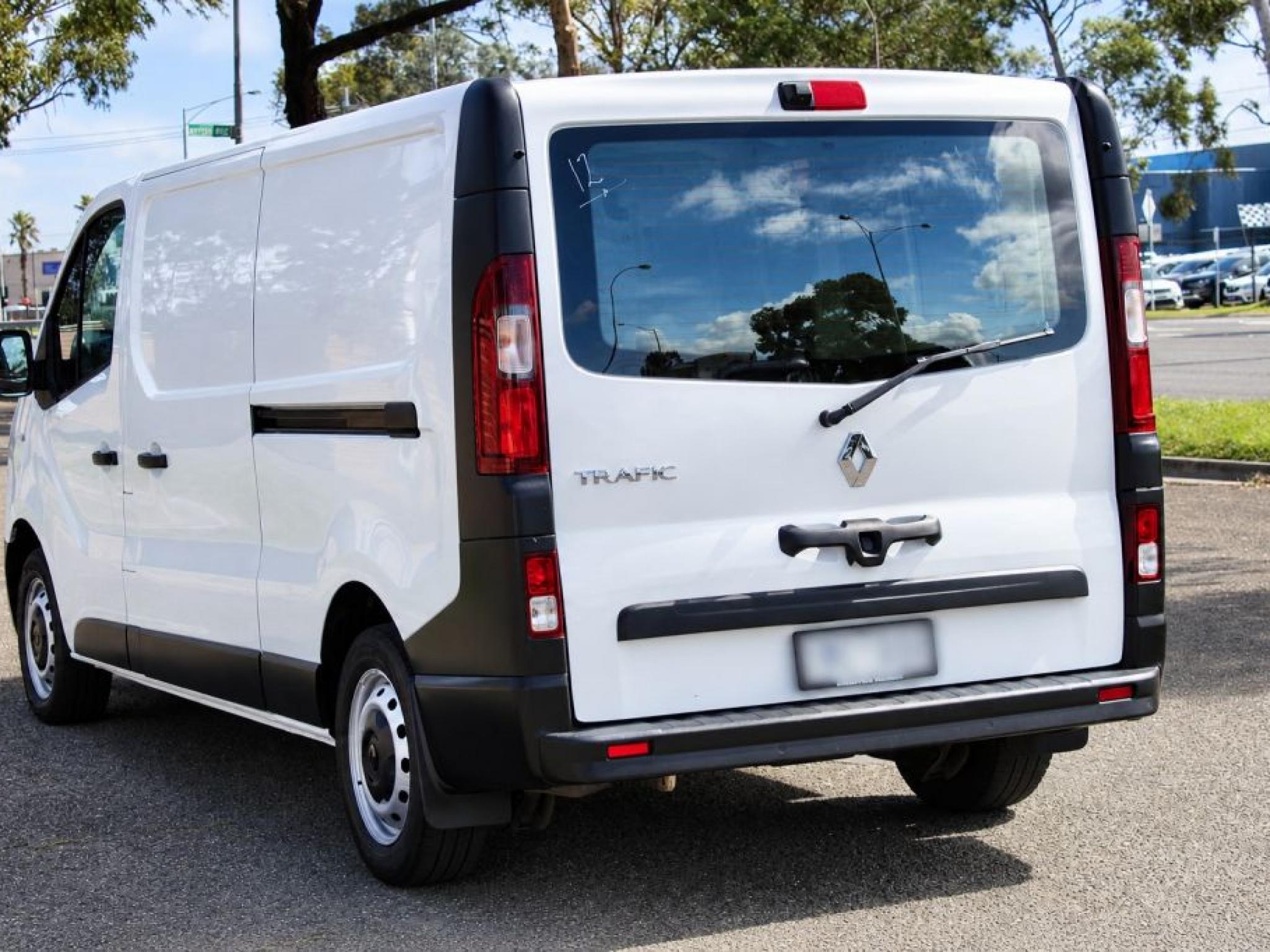 RENAULT TRAFIC