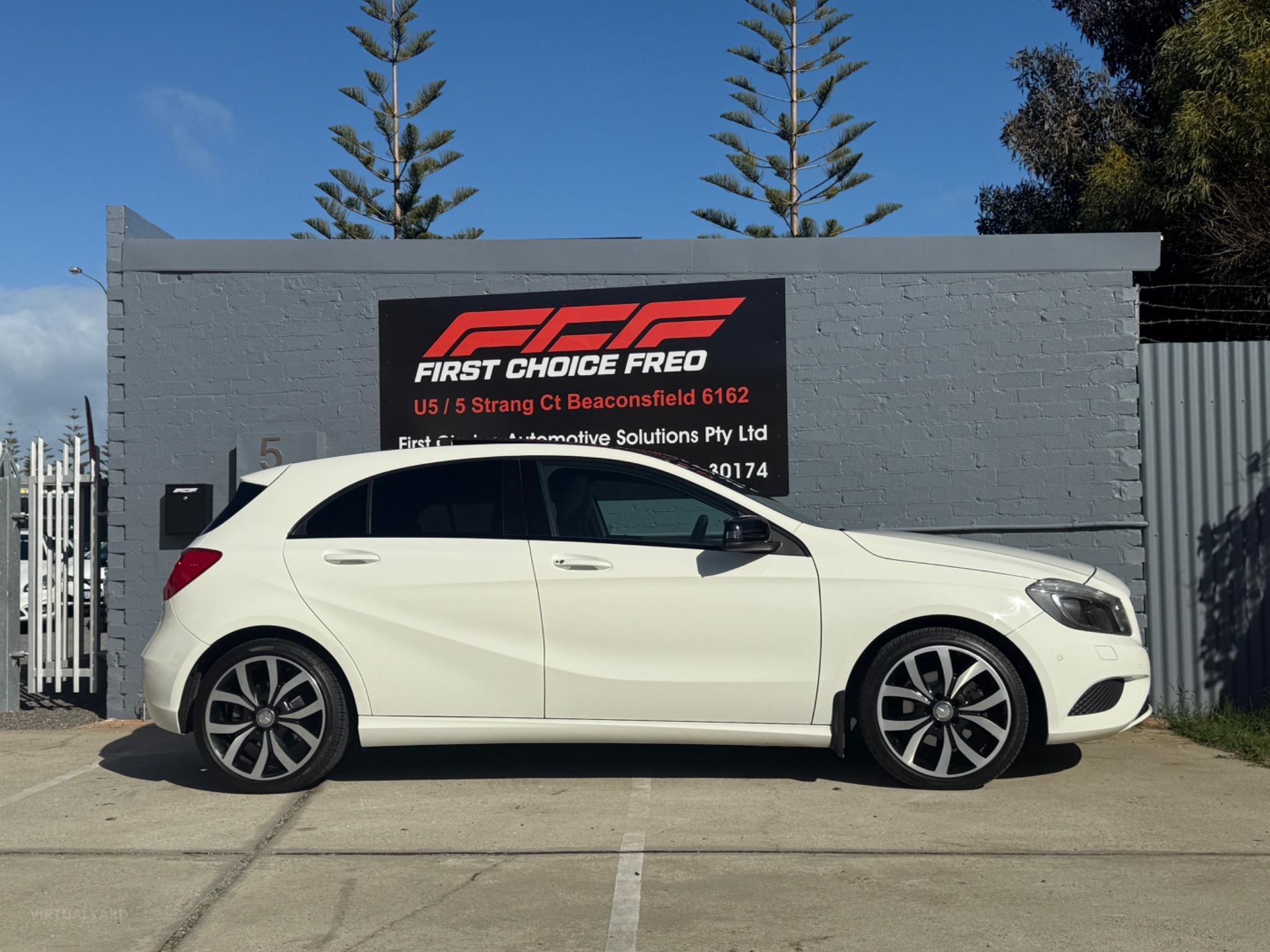 MERCEDES-BENZ A200