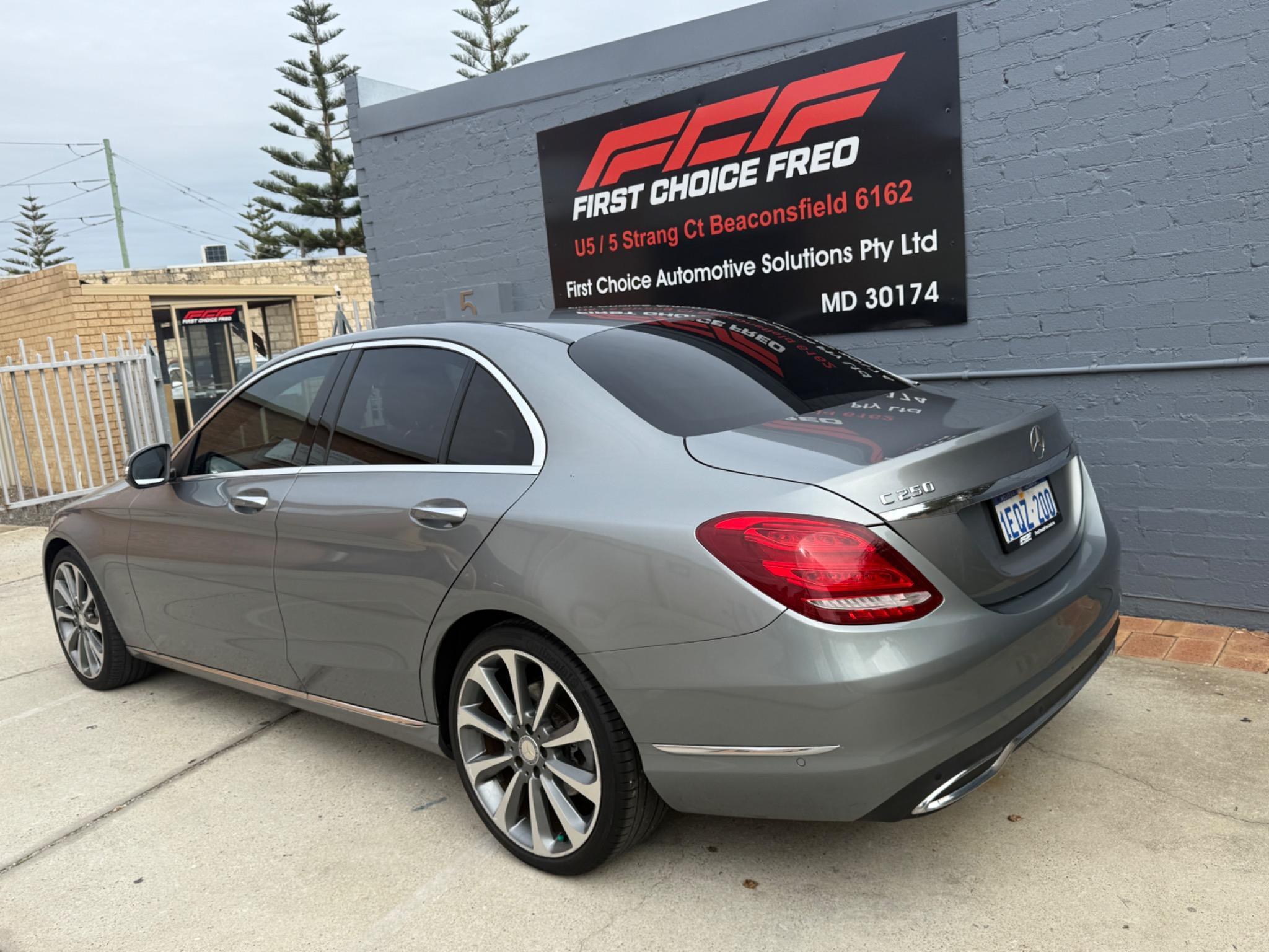MERCEDES-BENZ C250
