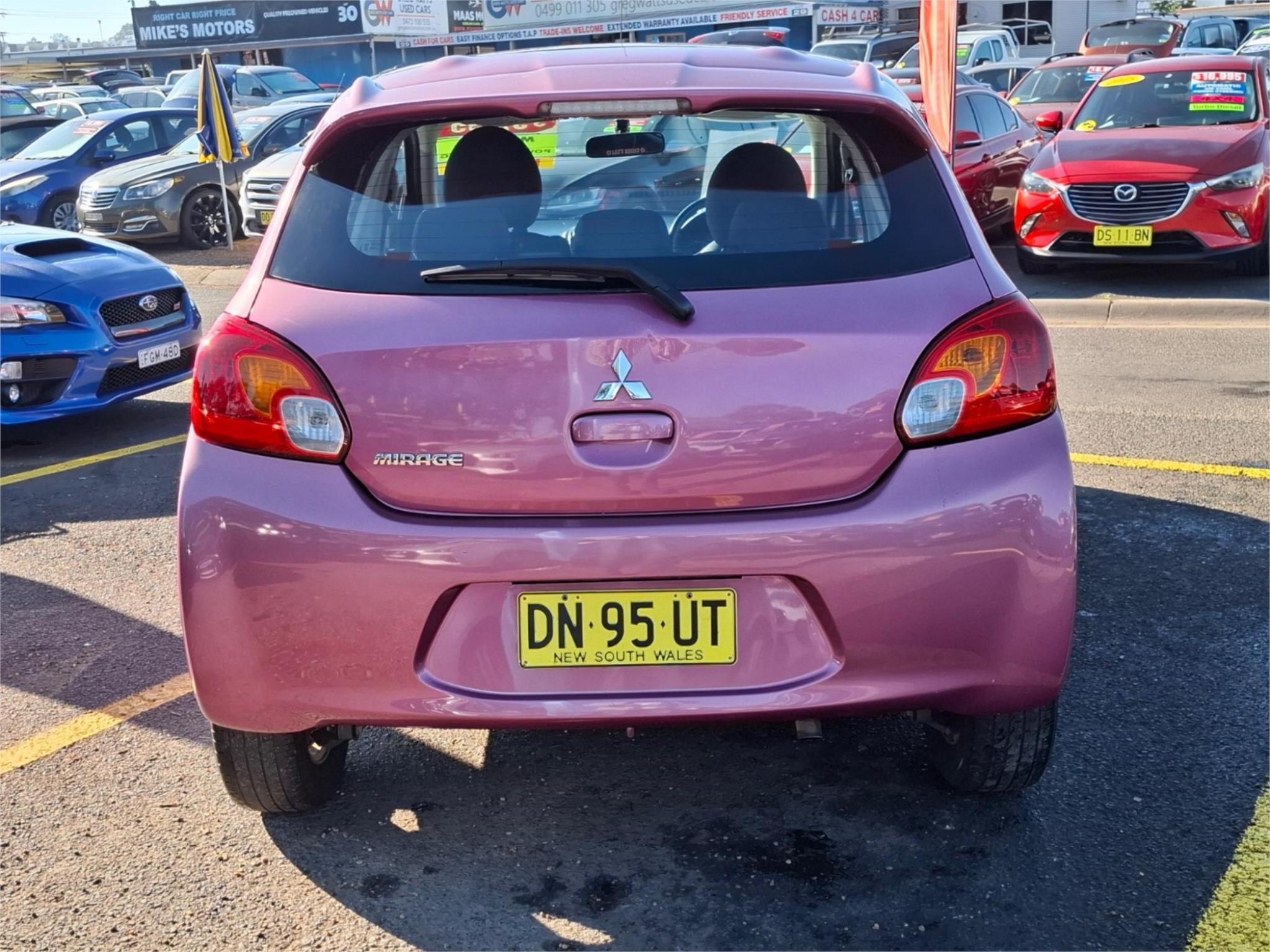 MITSUBISHI MIRAGE