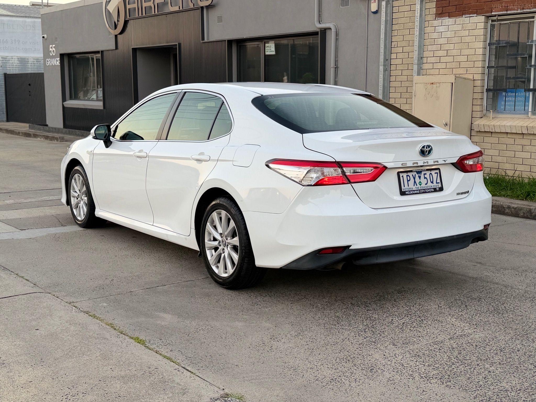 TOYOTA CAMRY