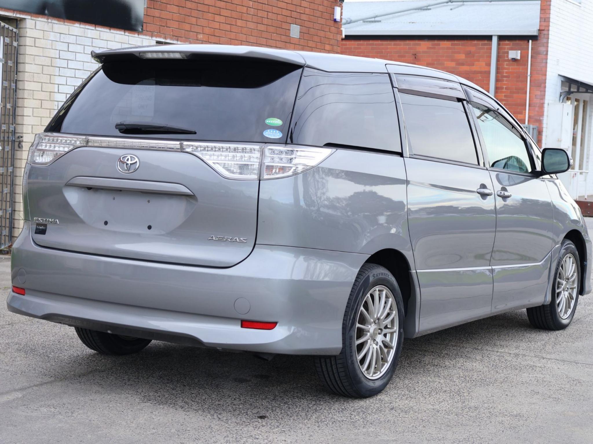 TOYOTA ESTIMA