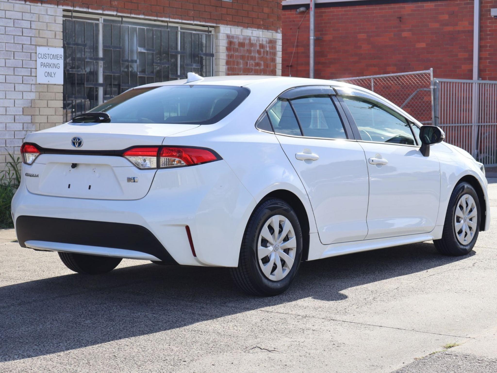 TOYOTA COROLLA