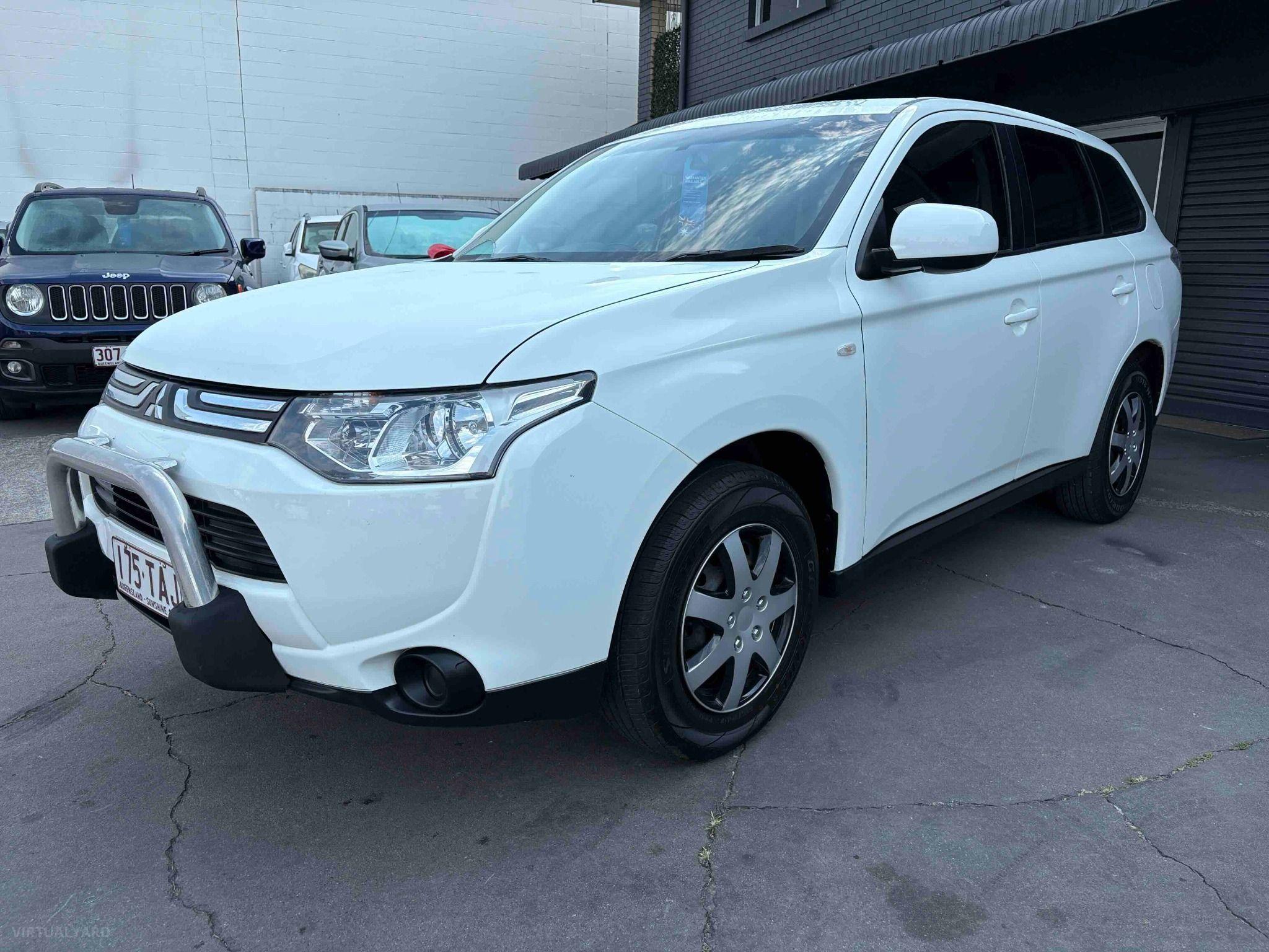MITSUBISHI OUTLANDER