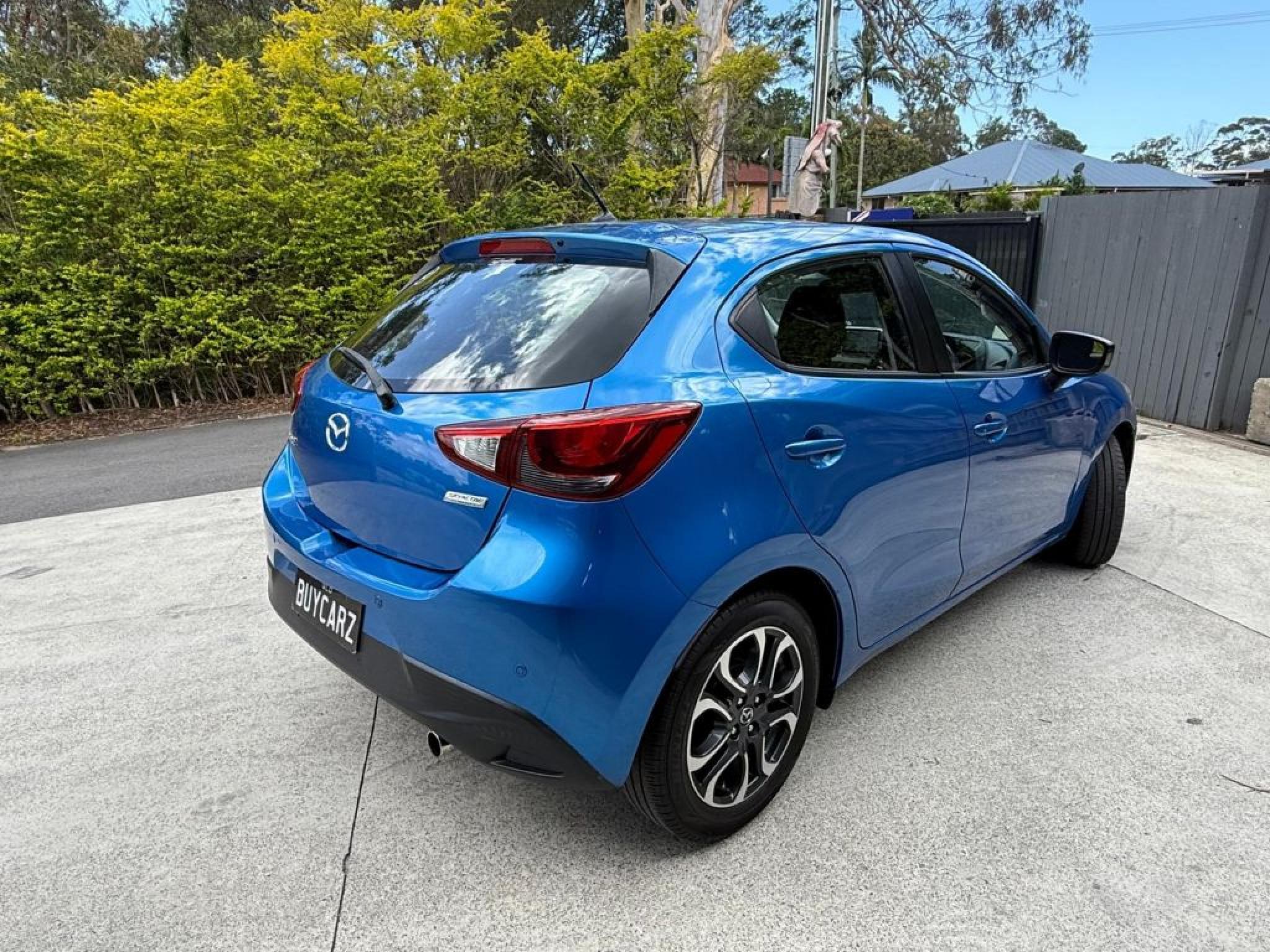 Mazda 2