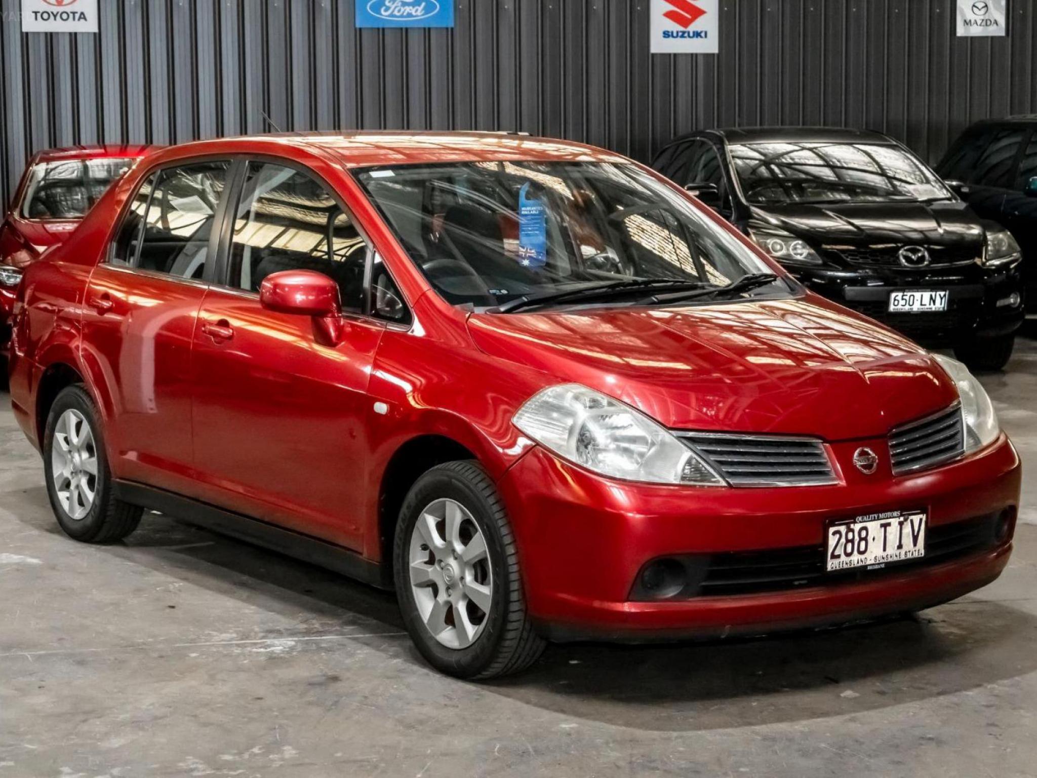 NISSAN TIIDA