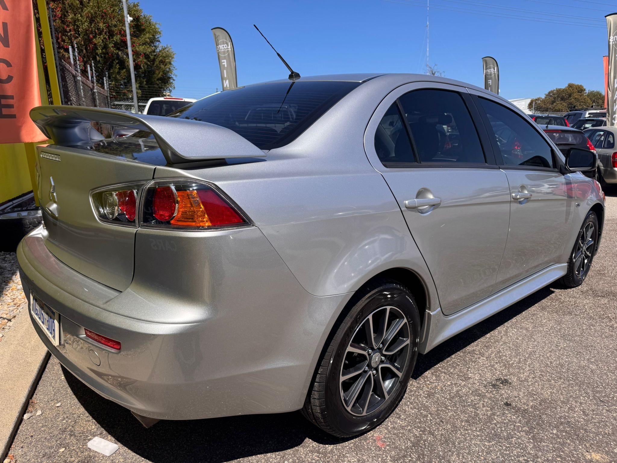 MITSUBISHI LANCER