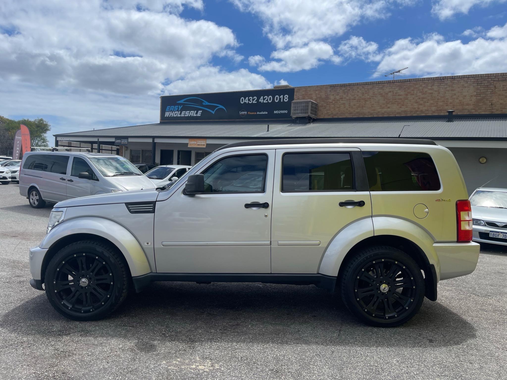 DODGE NITRO
