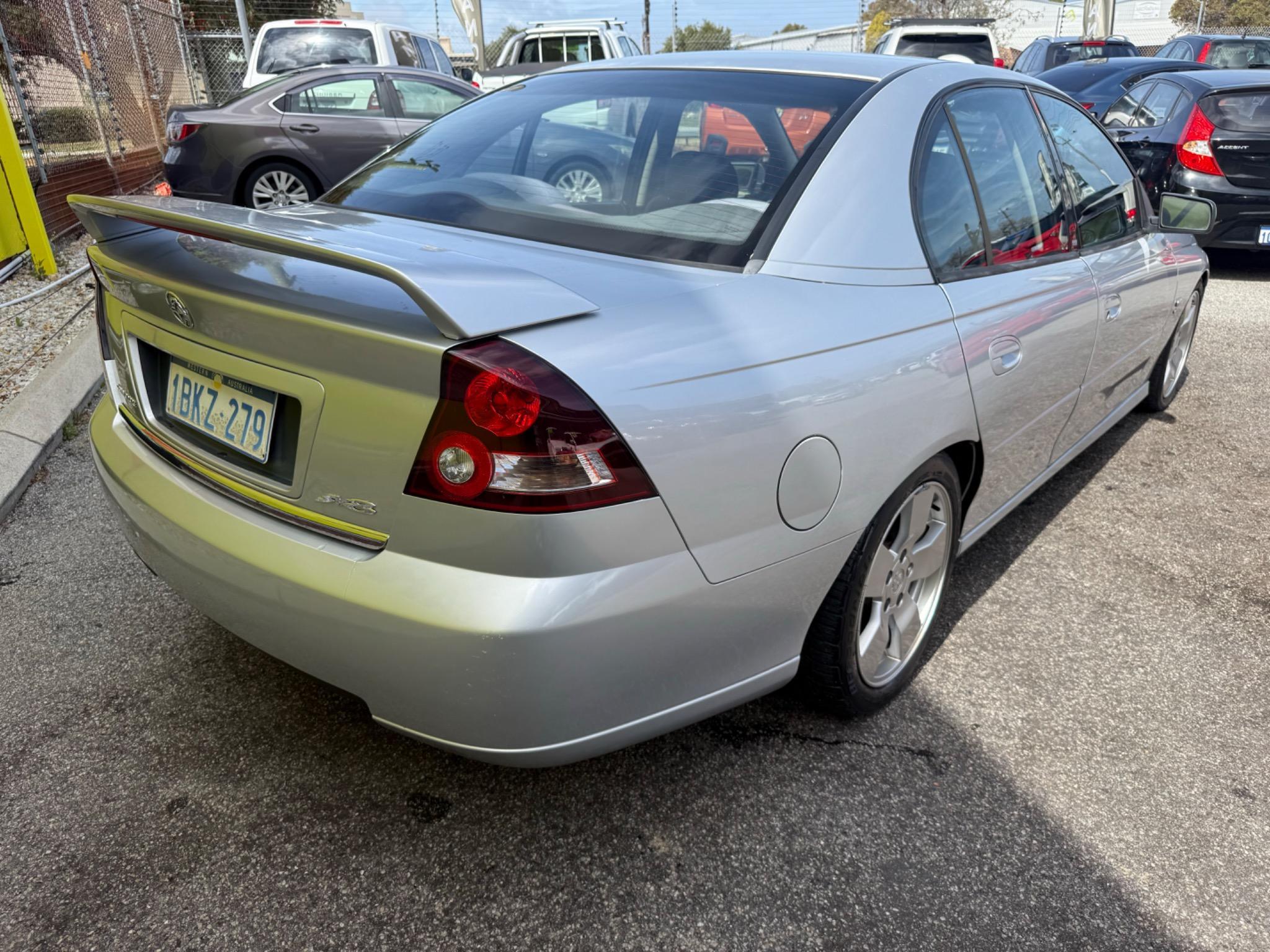 HOLDEN COMMODORE