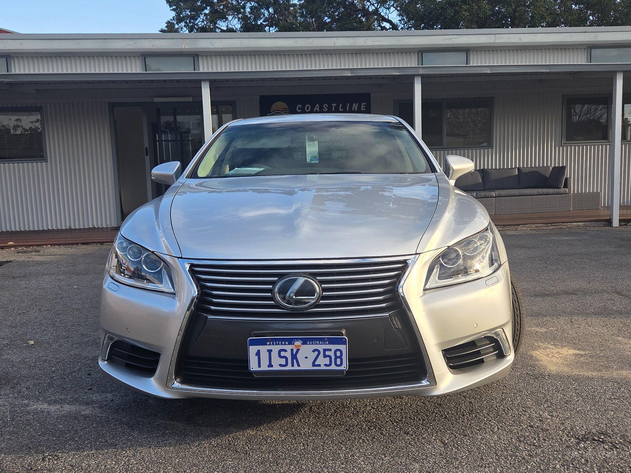LEXUS LS460