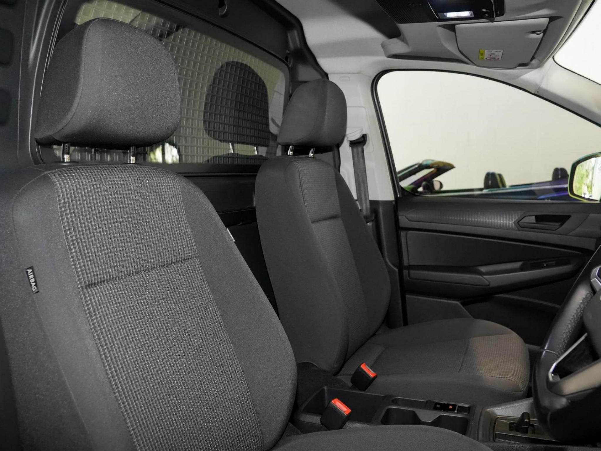 VOLKSWAGEN CADDY 5