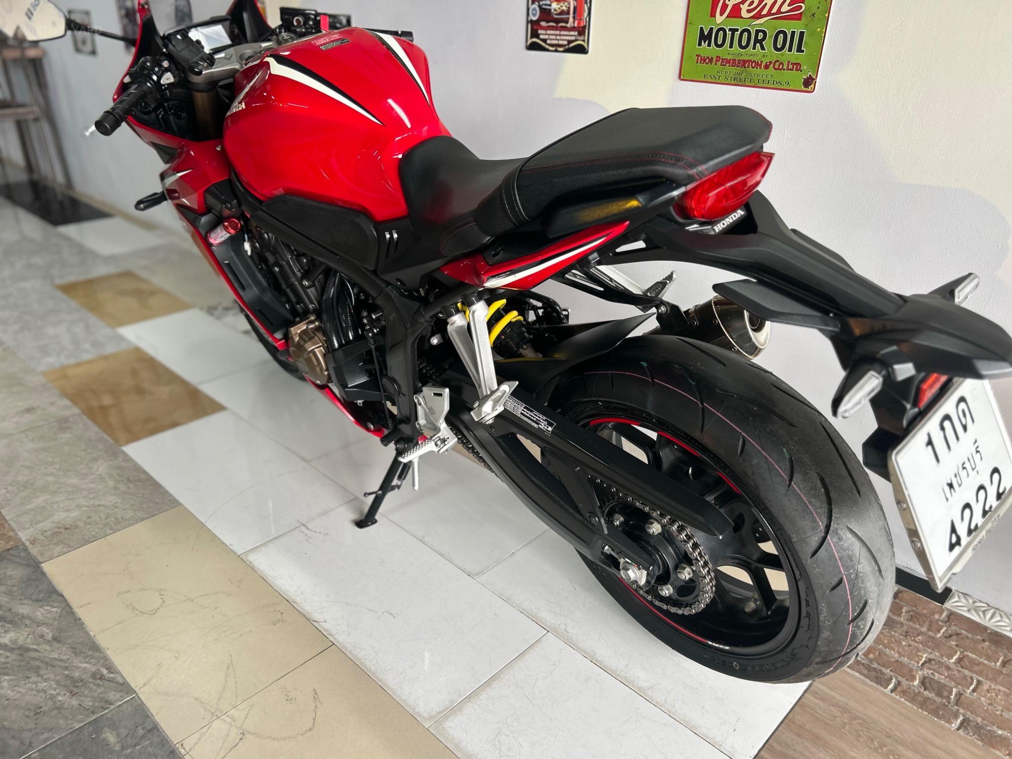 HONDA CBR650 R