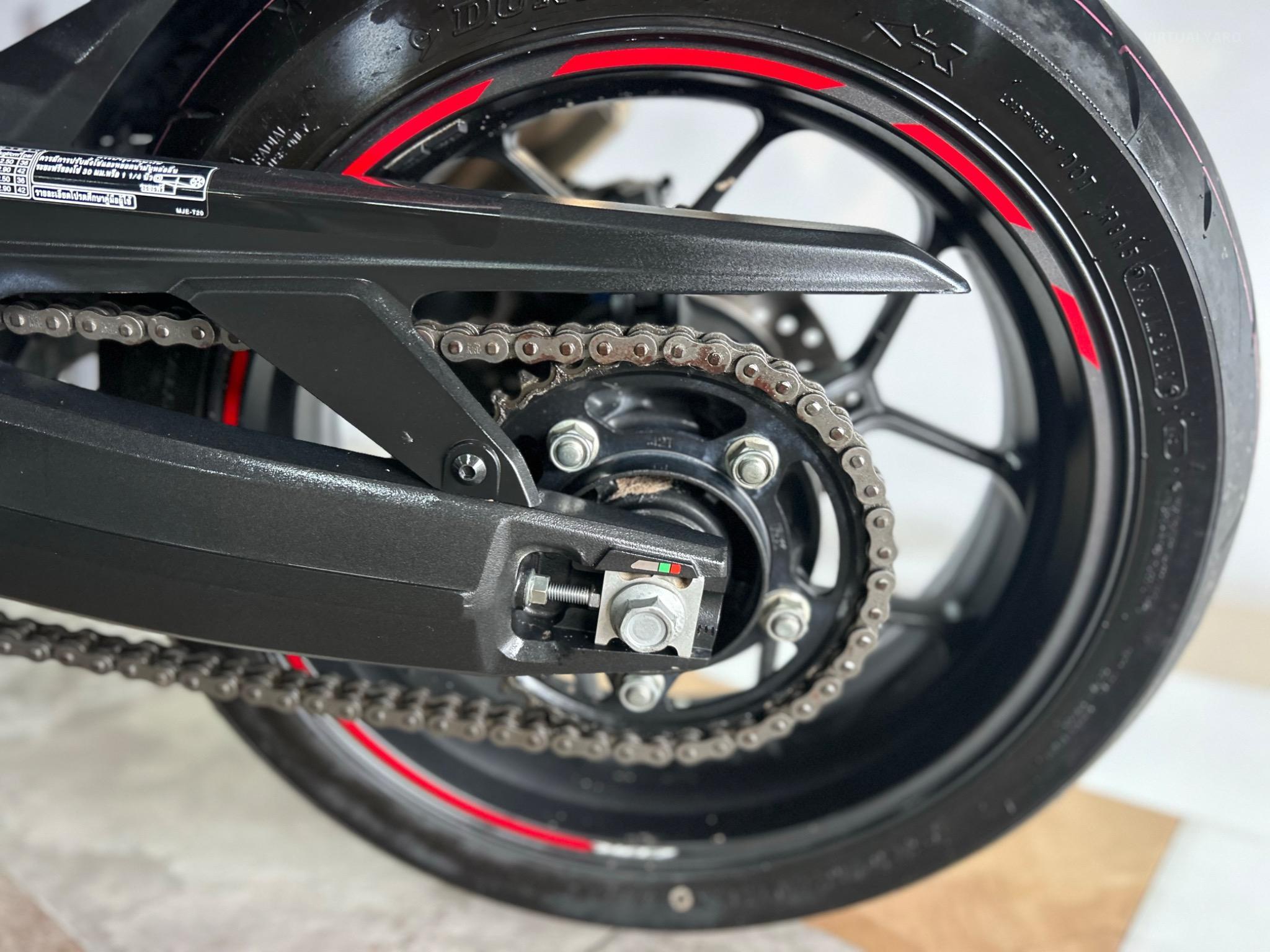 HONDA CBR650 R