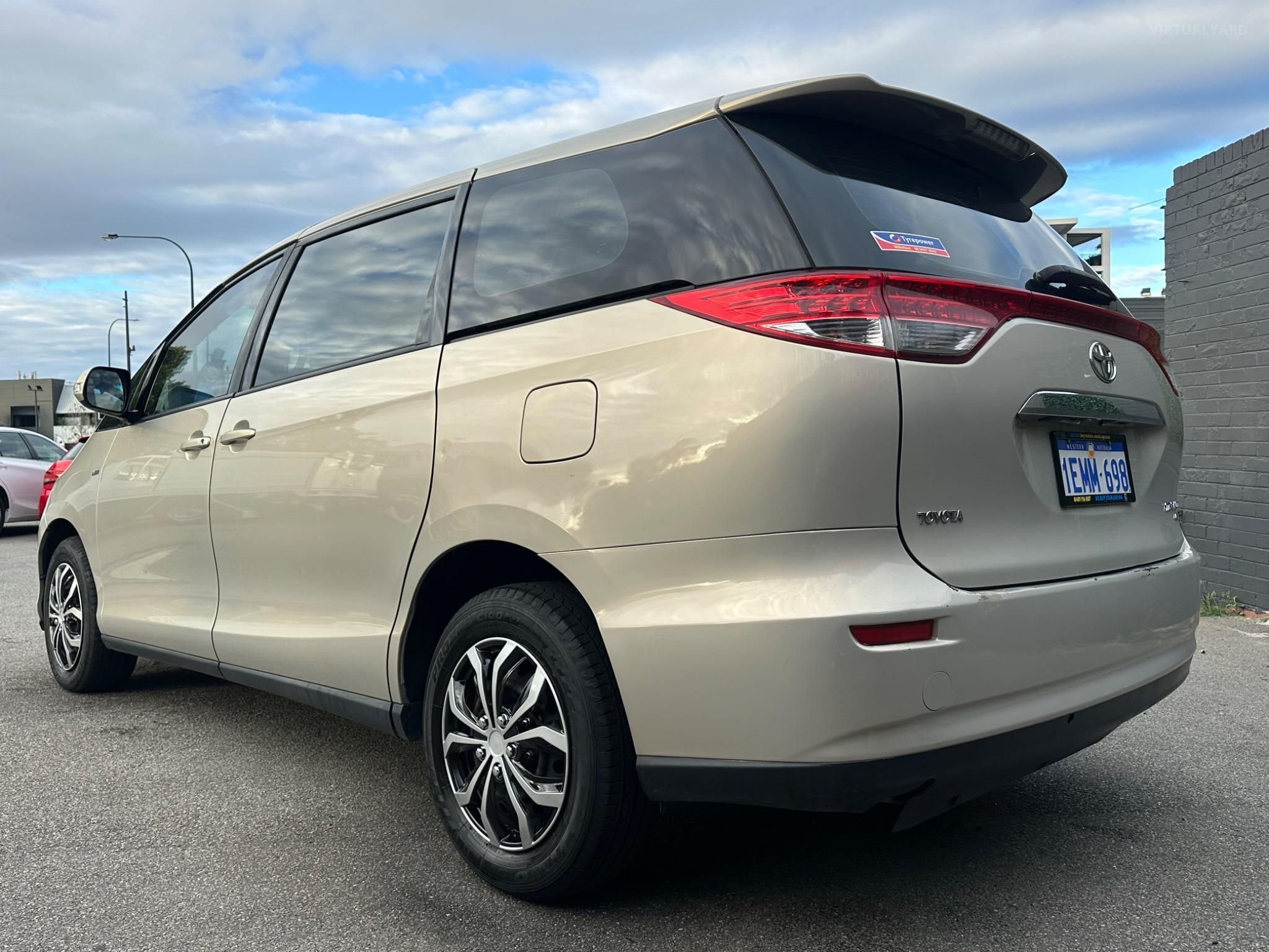 Toyota Tarago