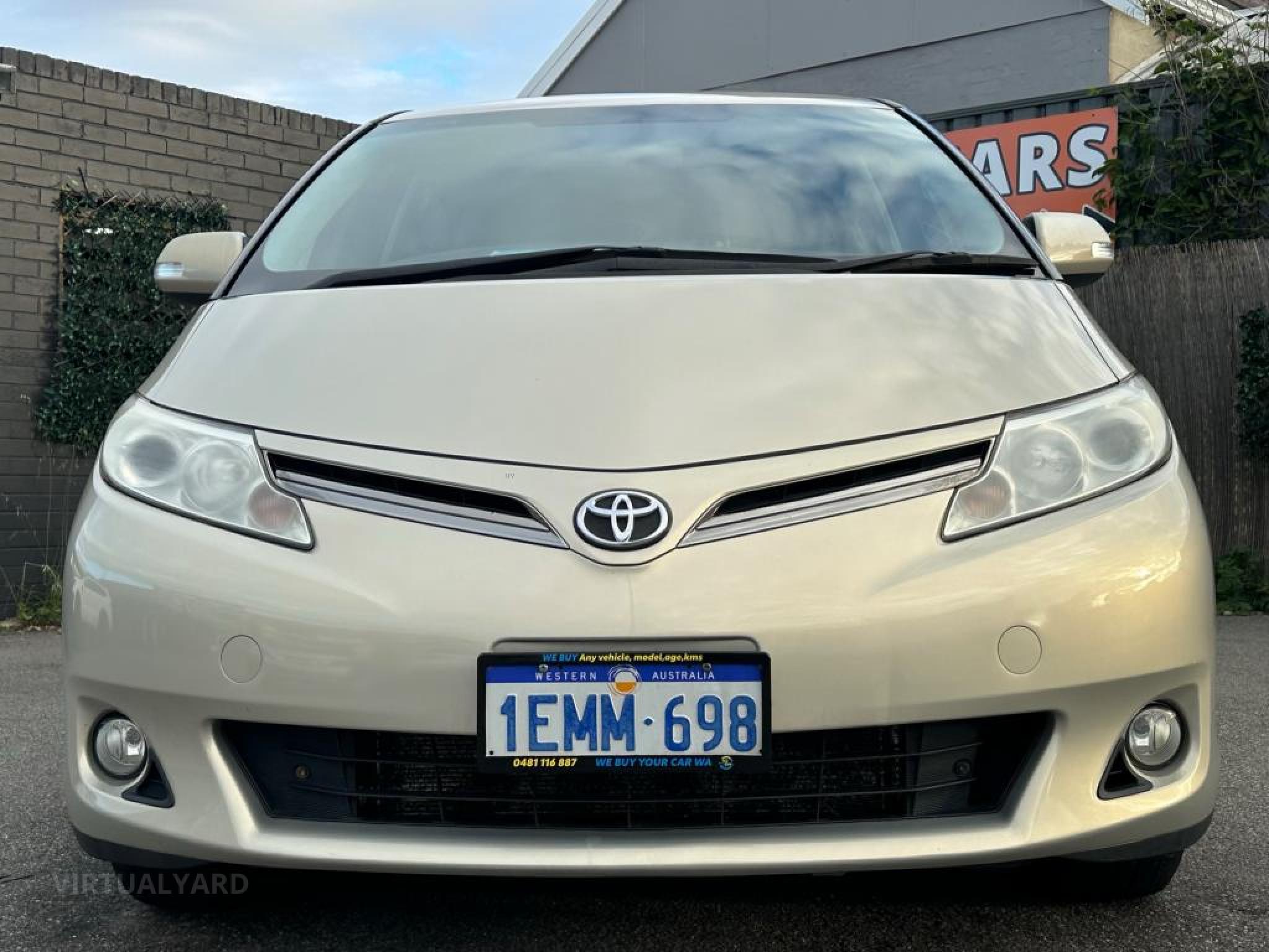 Toyota Tarago