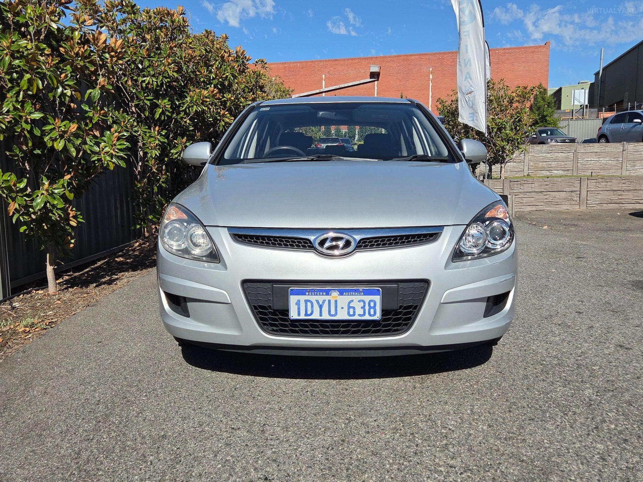HYUNDAI i30