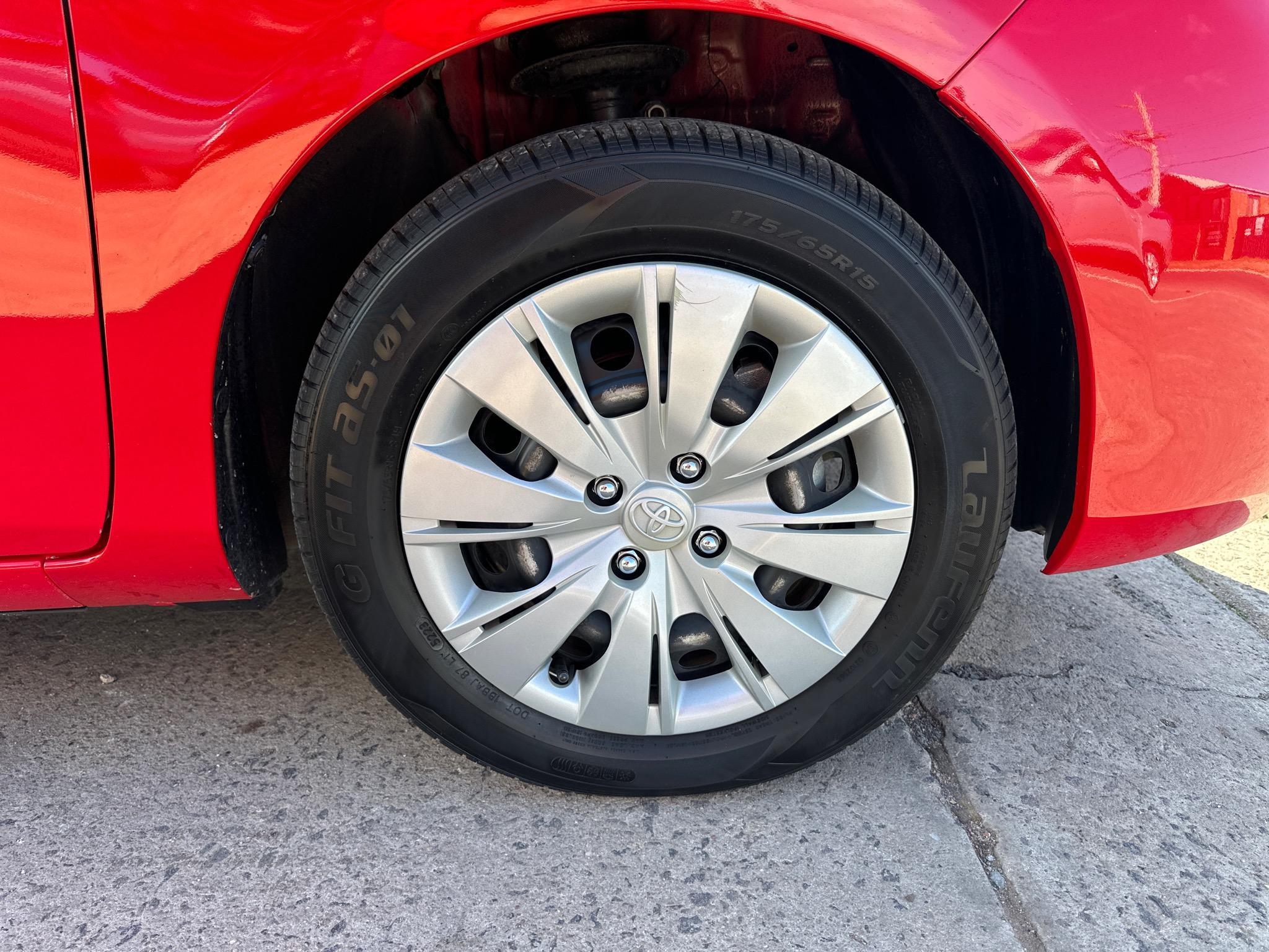 TOYOTA YARIS