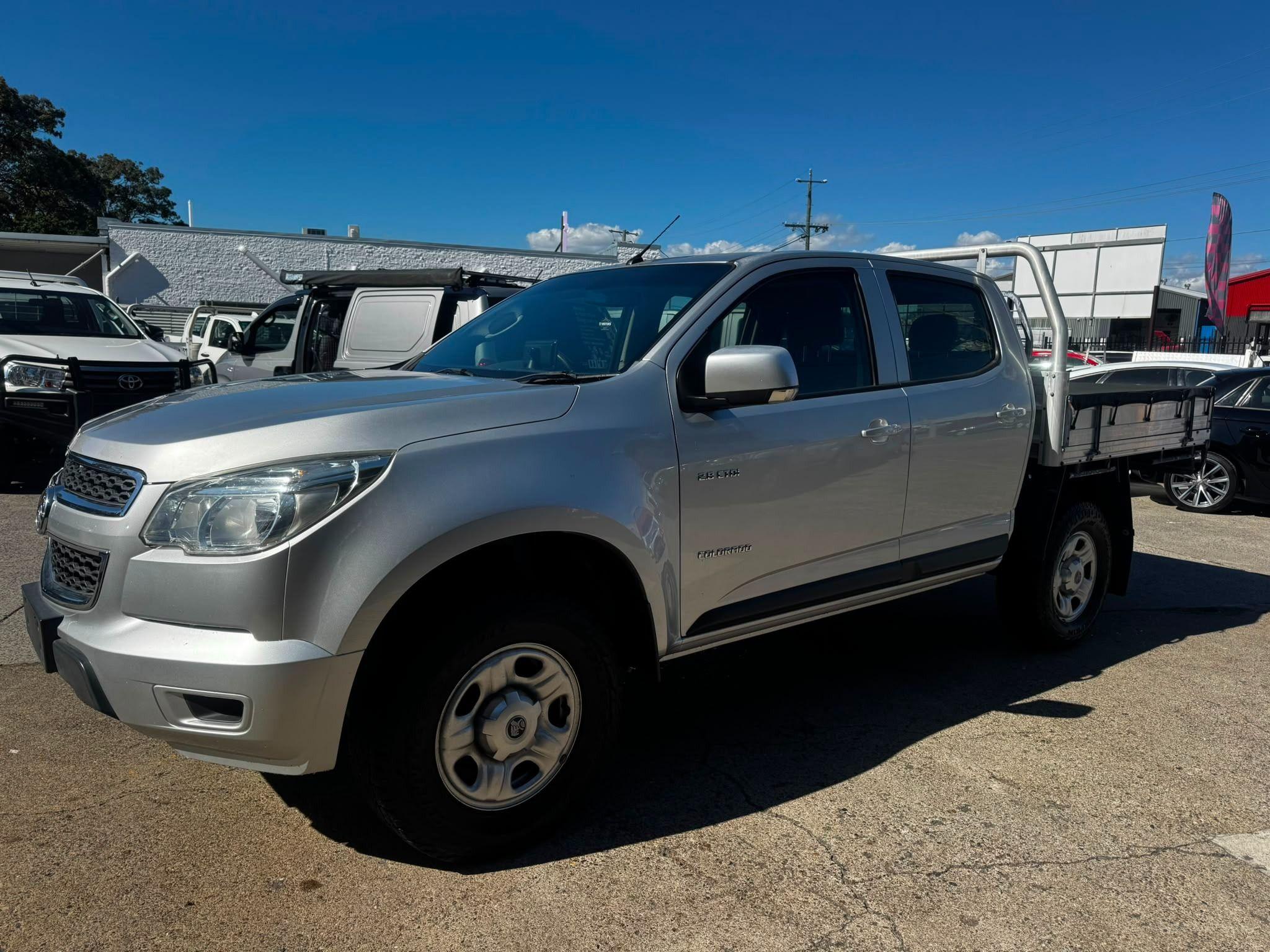 HOLDEN COLORADO