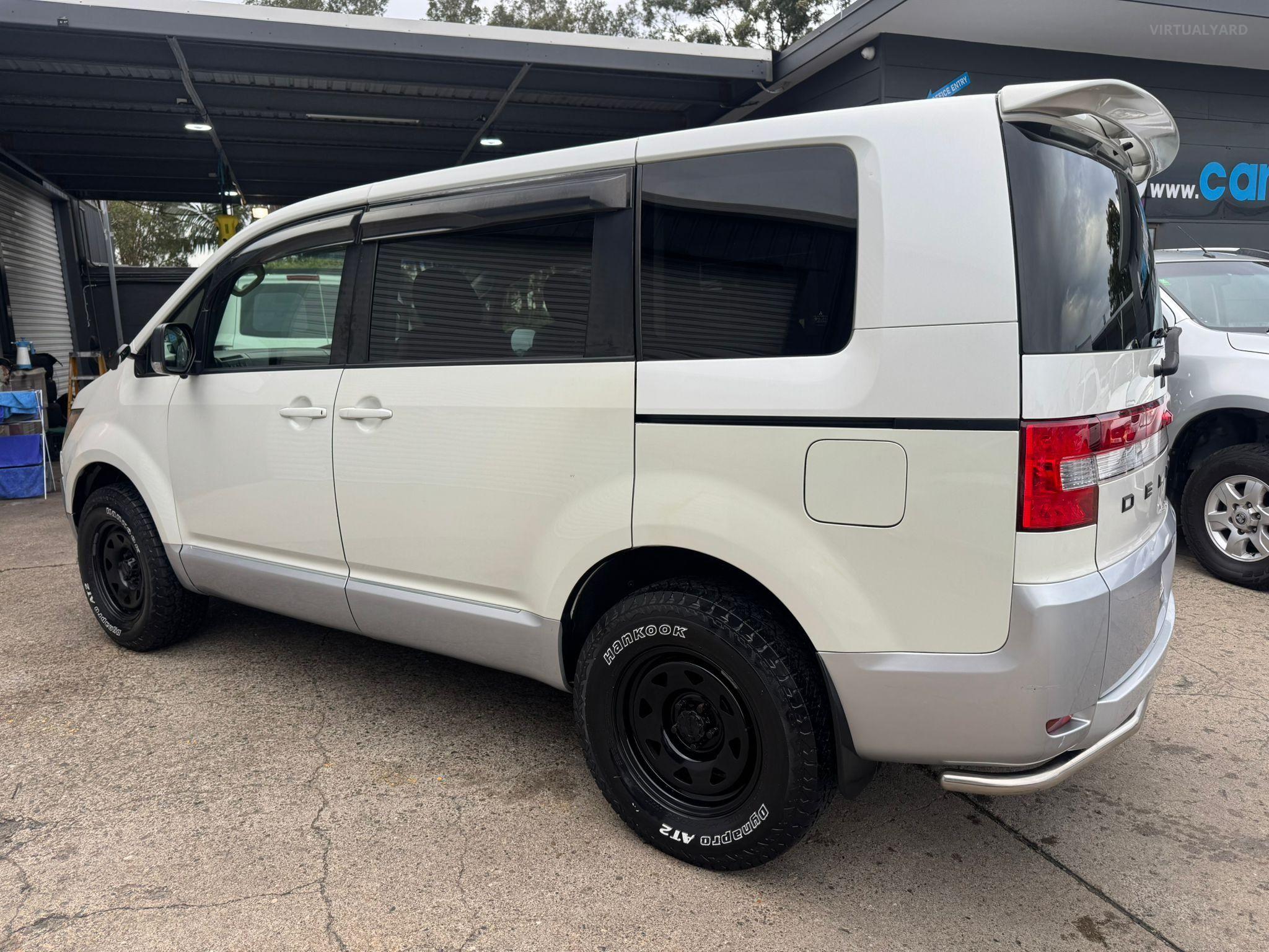 MITSUBISHI DELICA