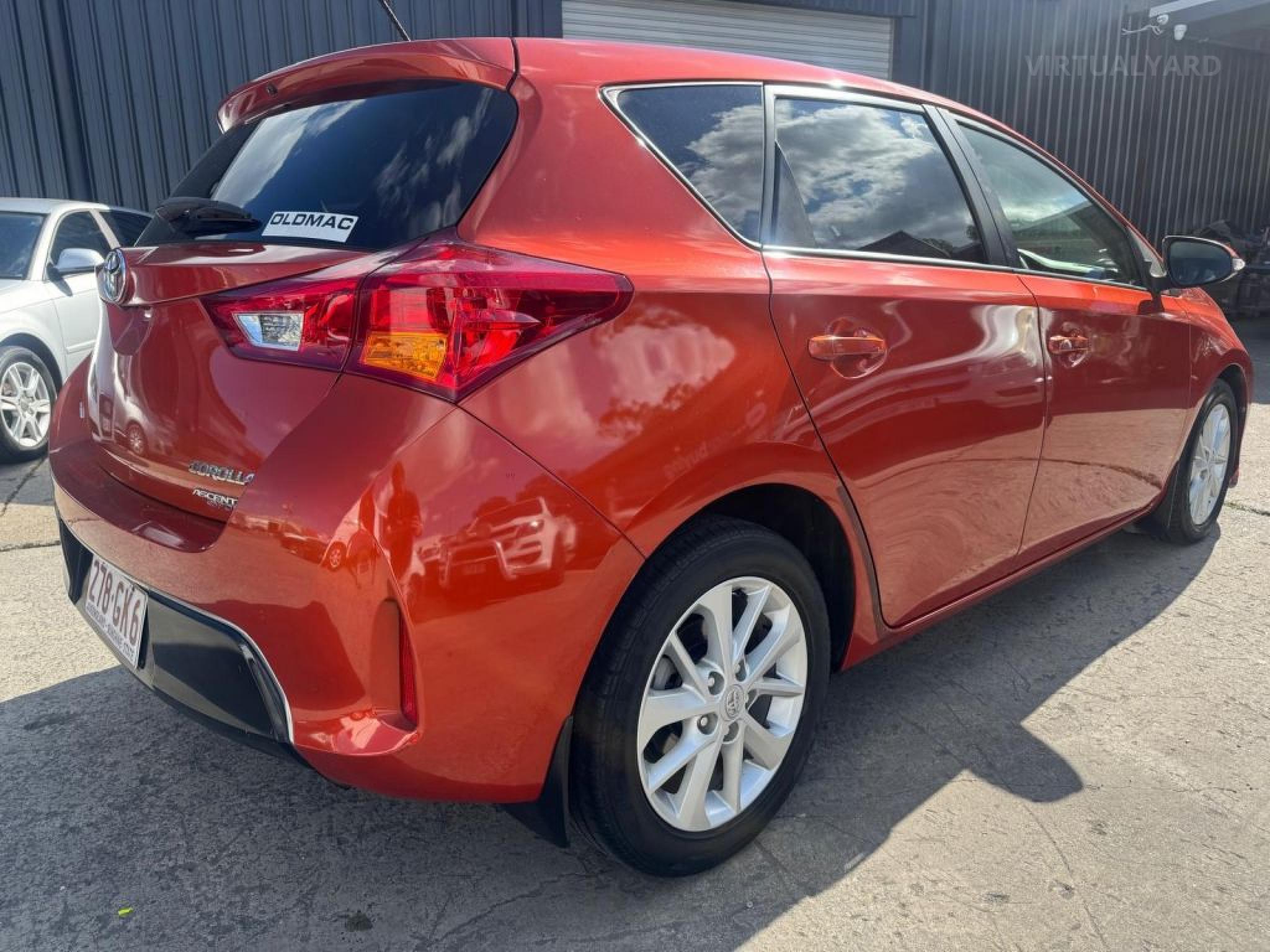 TOYOTA COROLLA