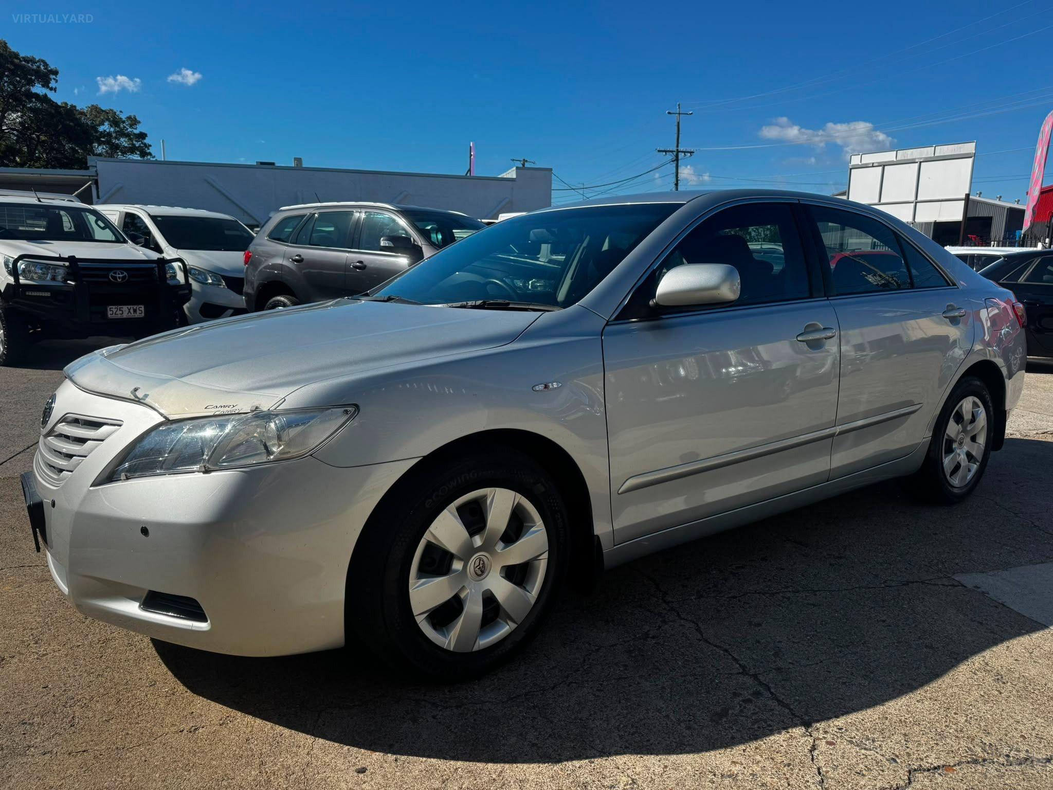 TOYOTA CAMRY
