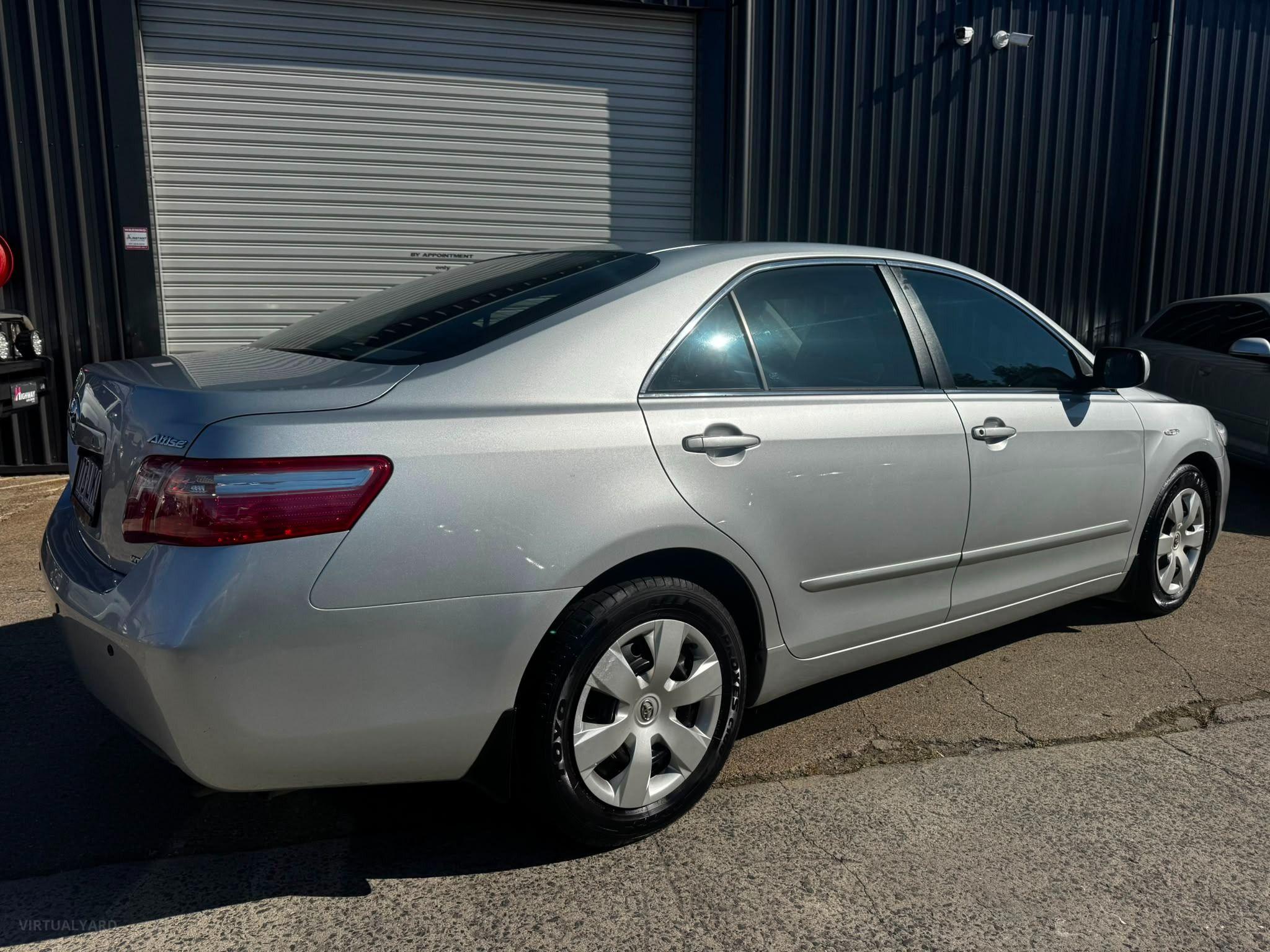TOYOTA CAMRY