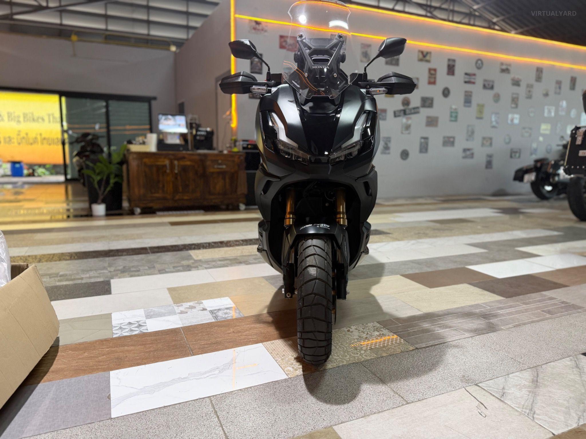 HONDA ADV 350 ROAD SYNC