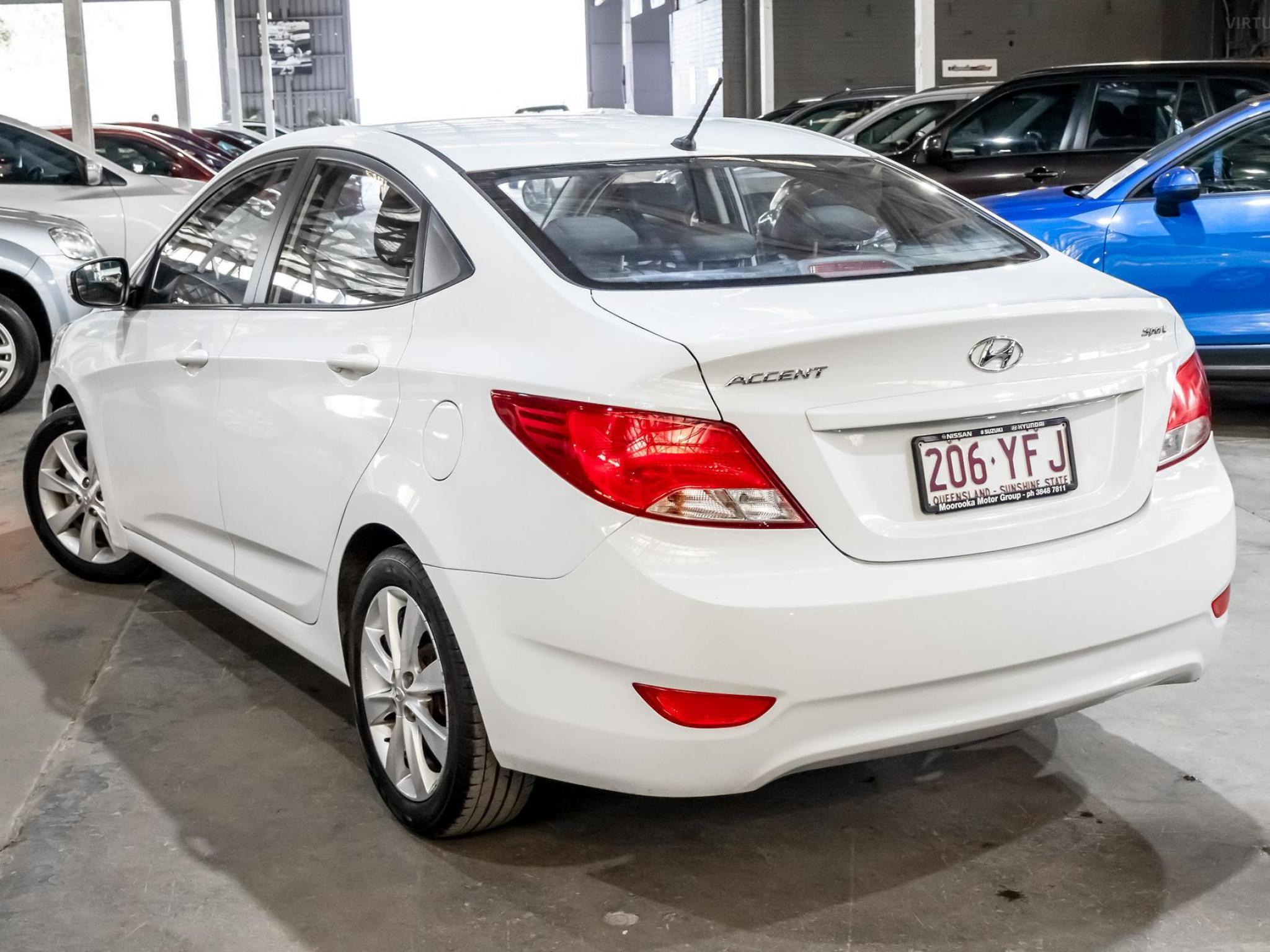 HYUNDAI ACCENT