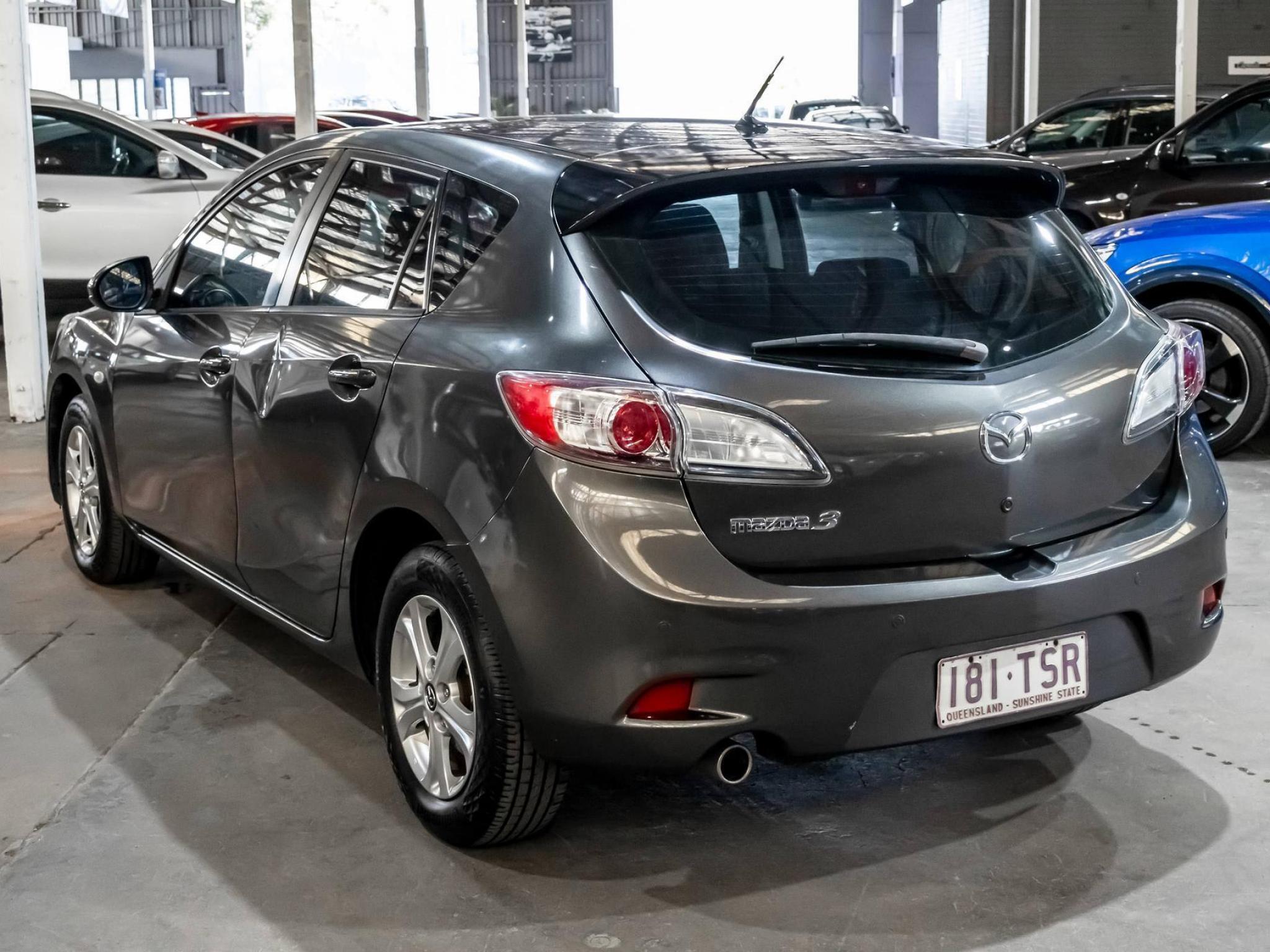 MAZDA MAZDA3