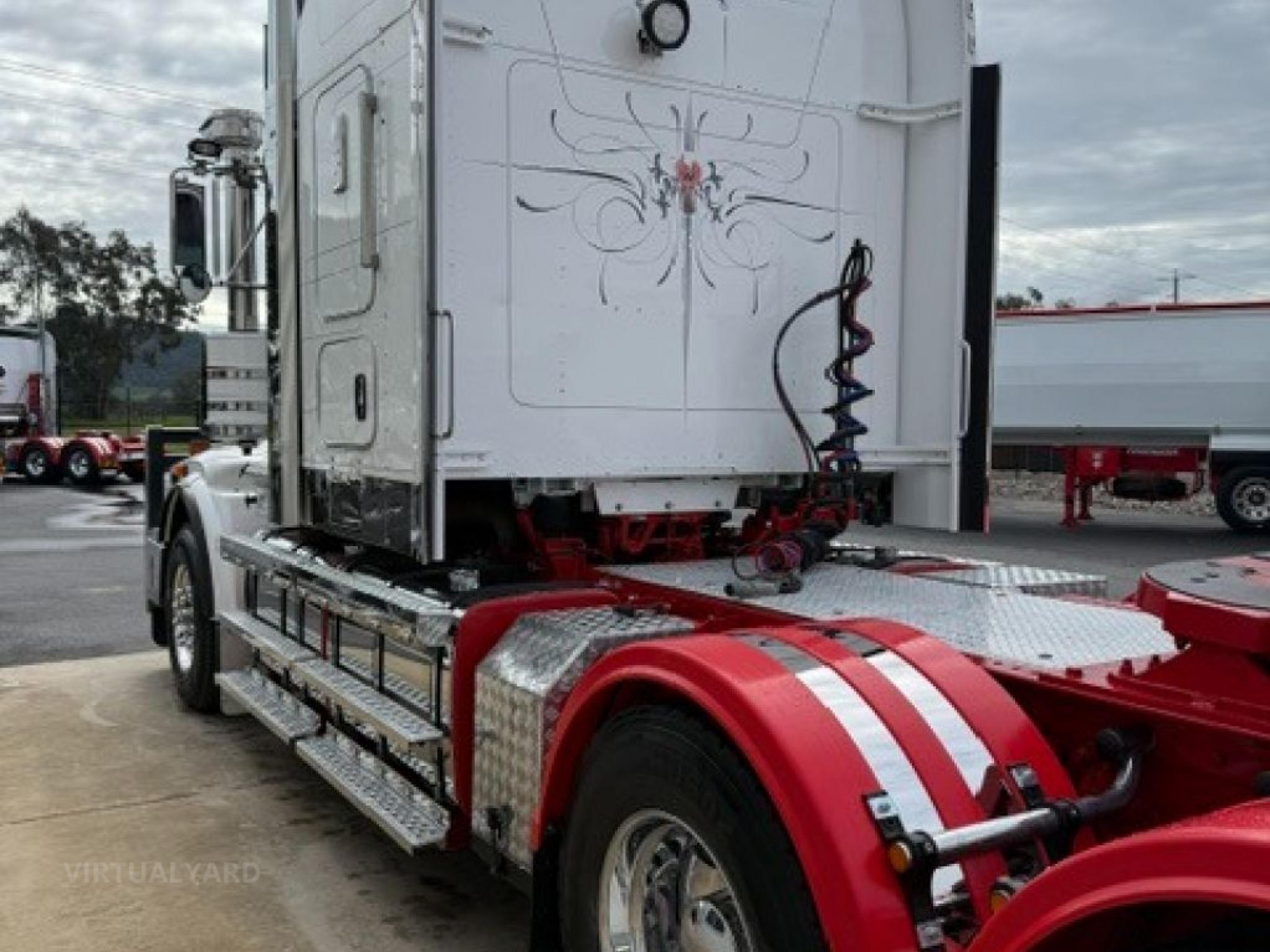 Kenworth T659