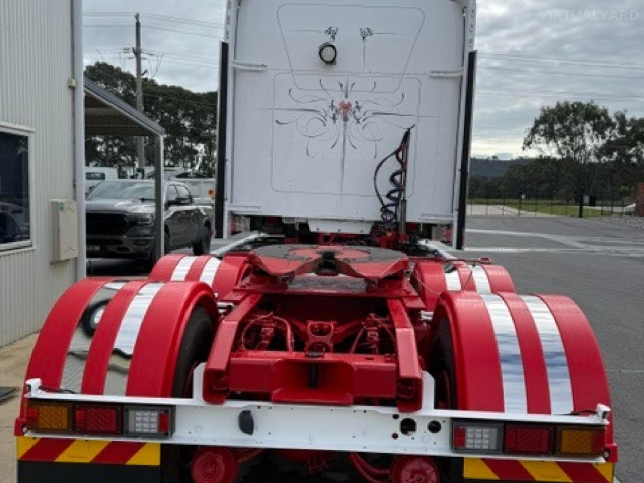 Kenworth T659