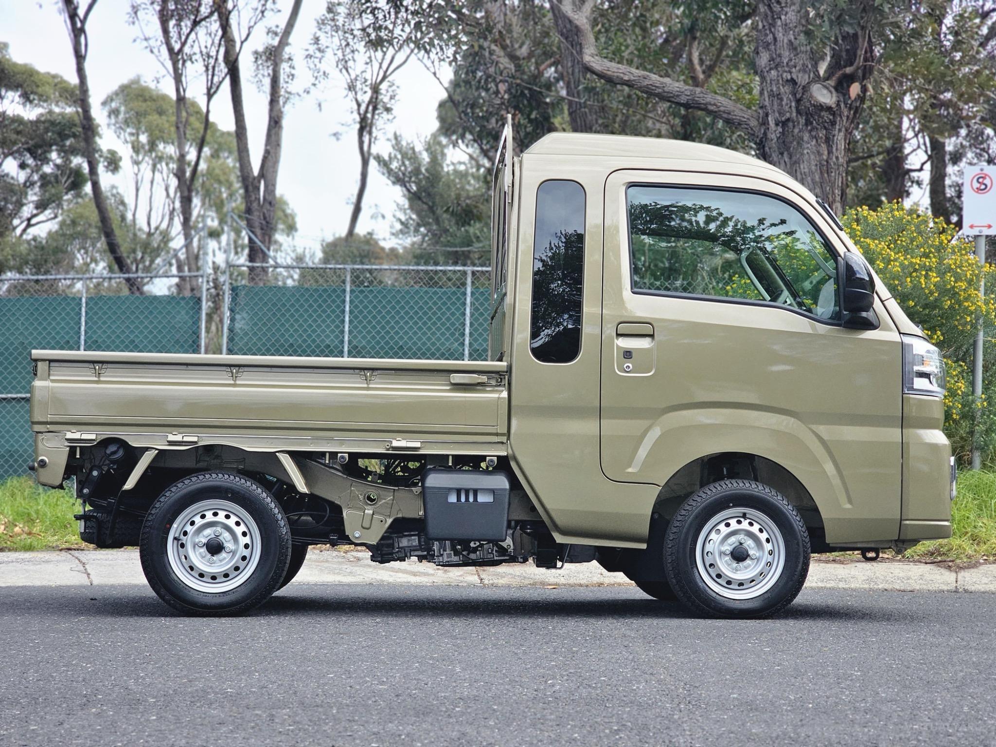 DAIHATSU HI-JET