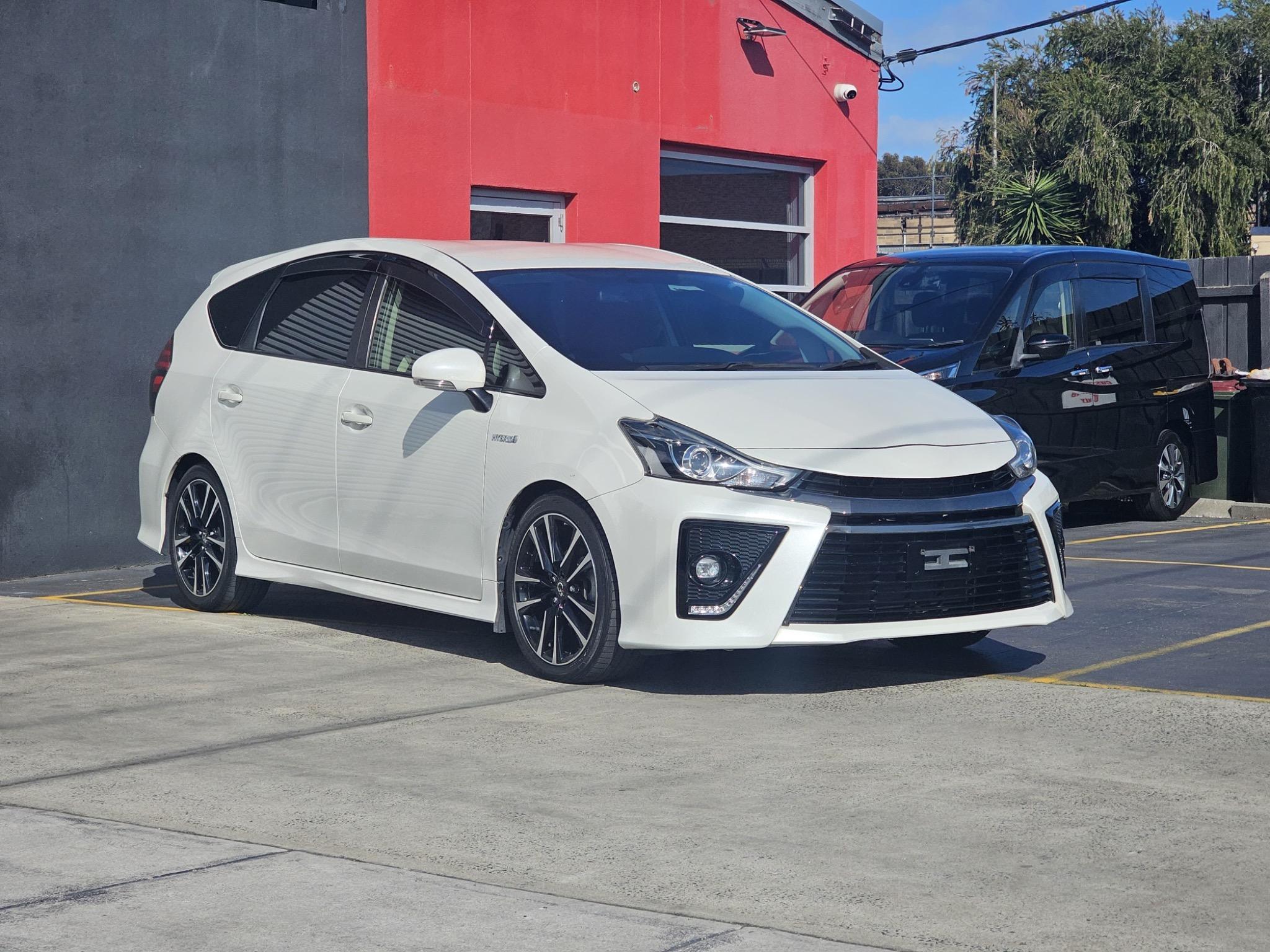 TOYOTA PRIUS ALPHA HYBRID