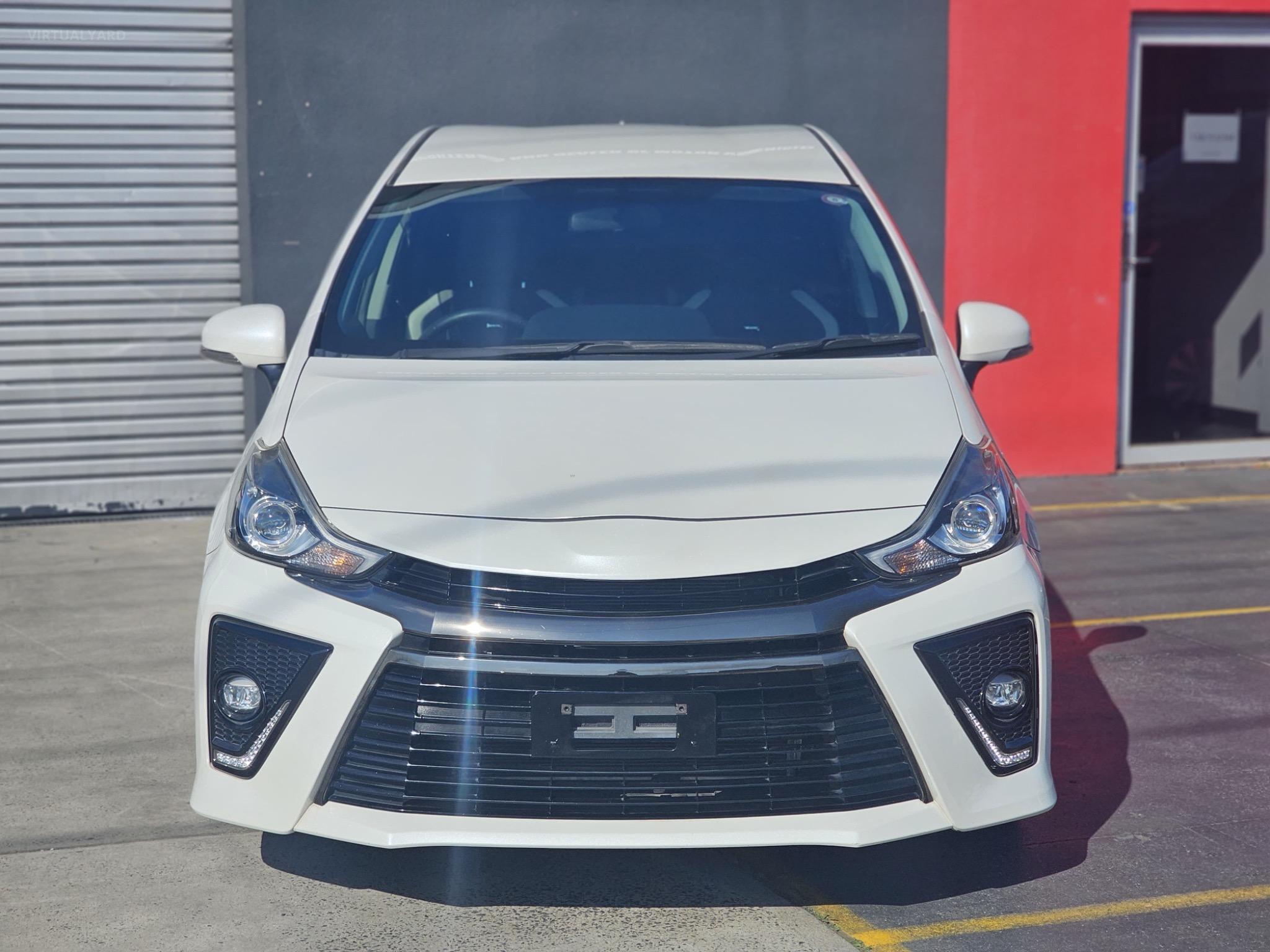 TOYOTA PRIUS ALPHA HYBRID