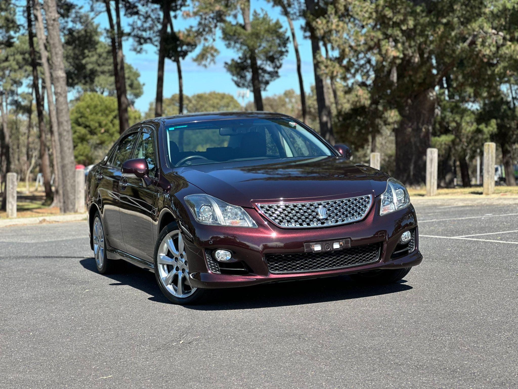 TOYOTA CROWN ATHLETE