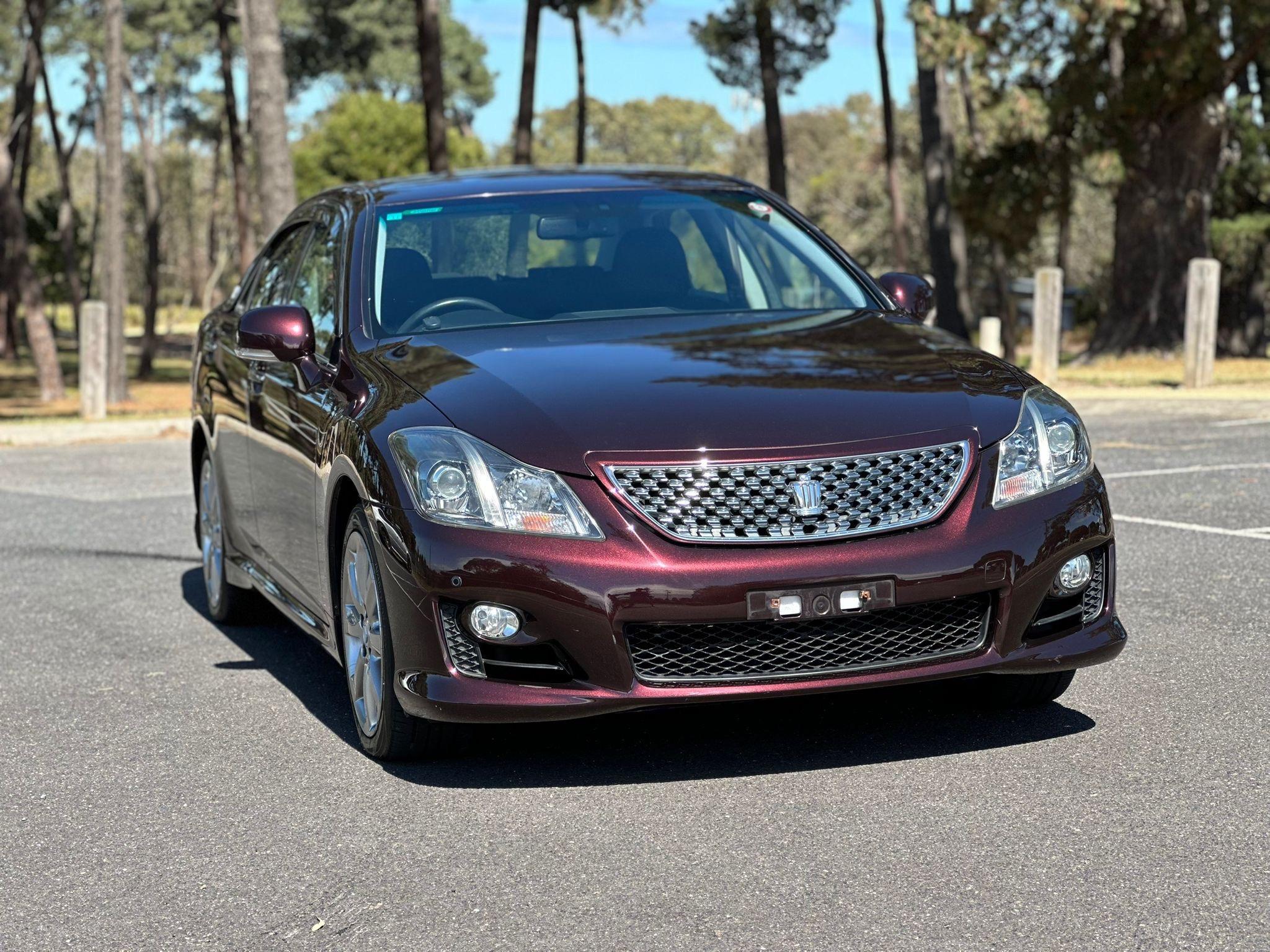 TOYOTA CROWN ATHLETE