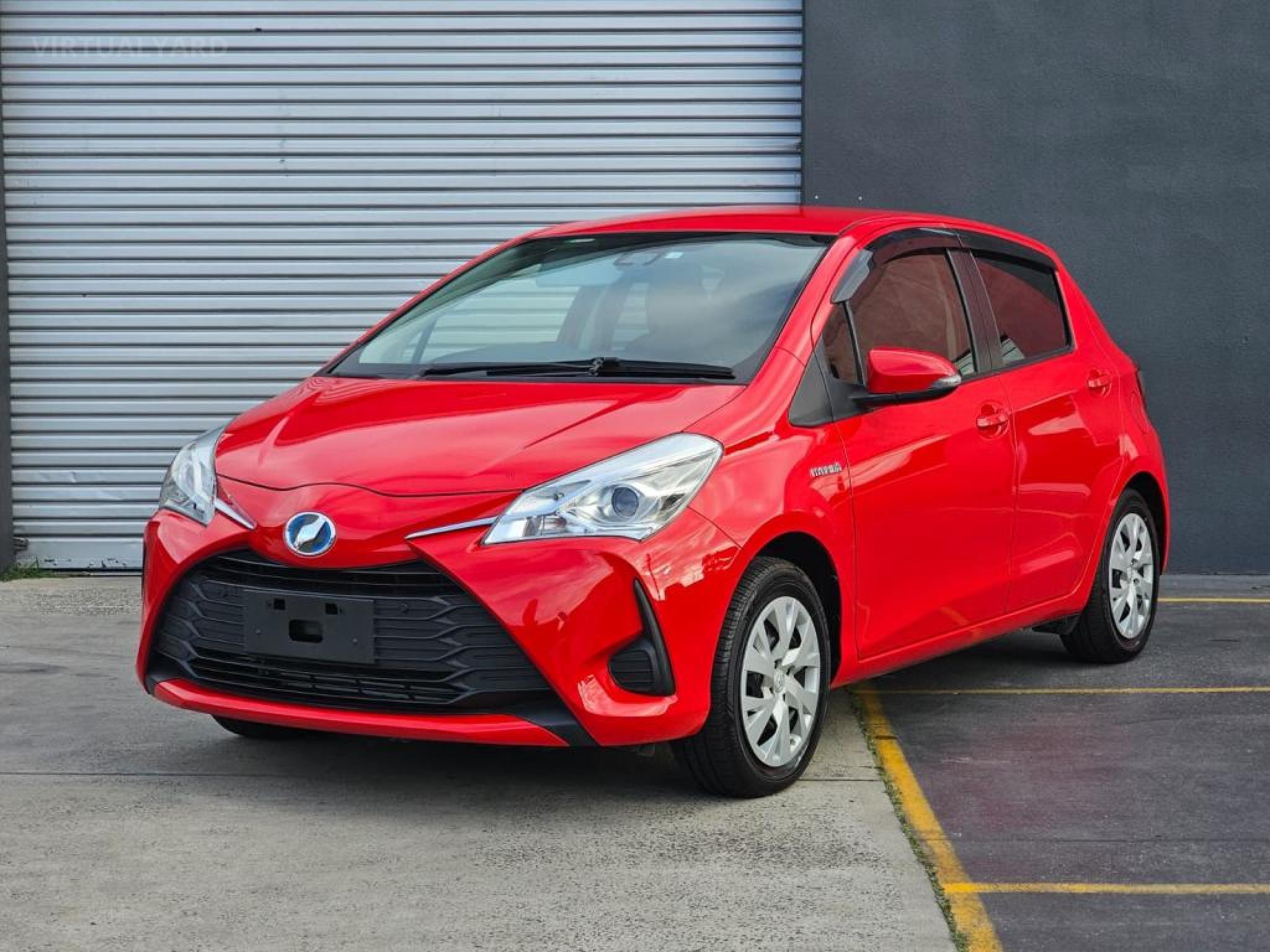 TOYOTA VITZ HYBRID