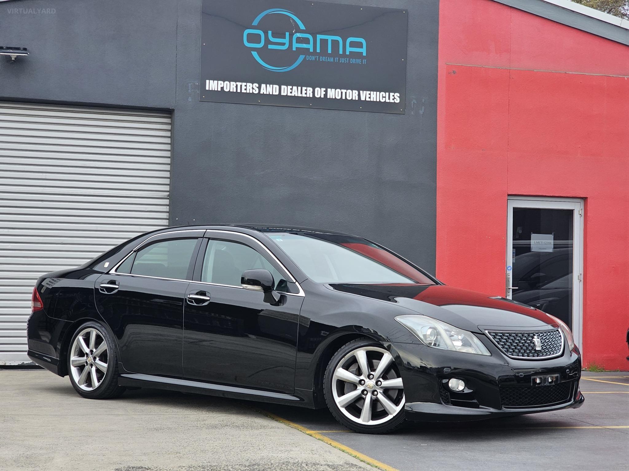 TOYOTA CROWN ATHLETE