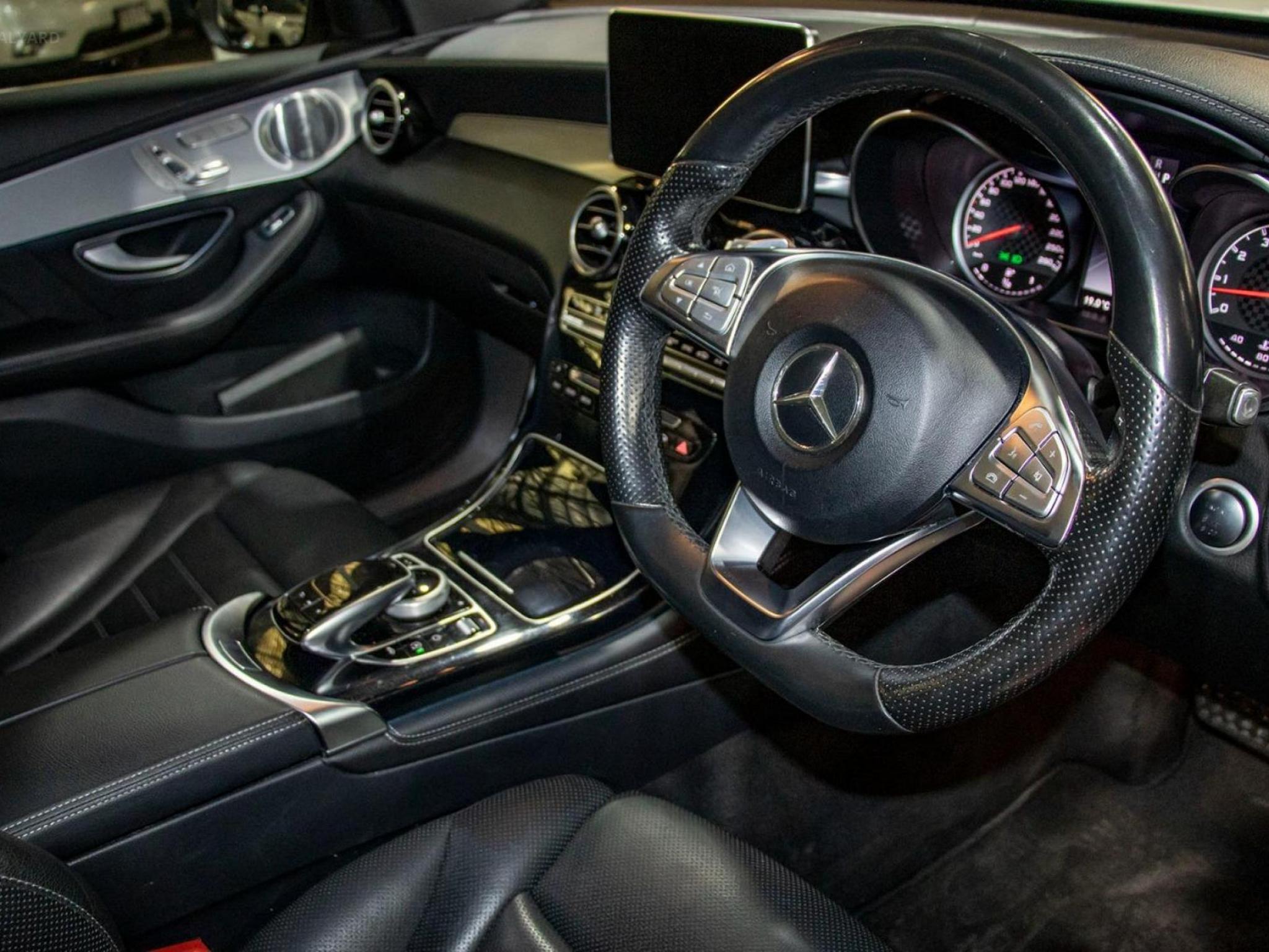 MERCEDES-AMG GLC