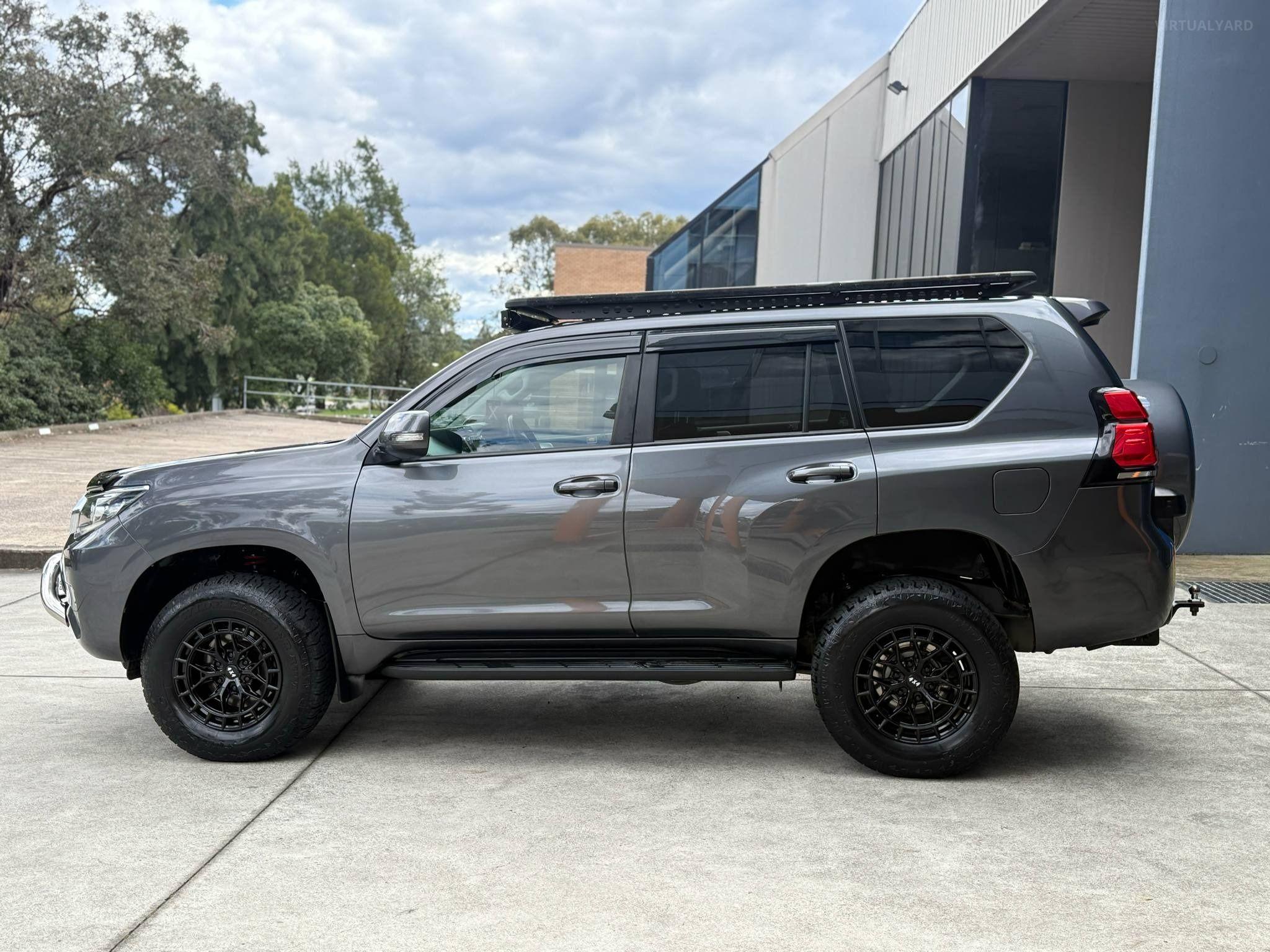 TOYOTA LANDCRUISER