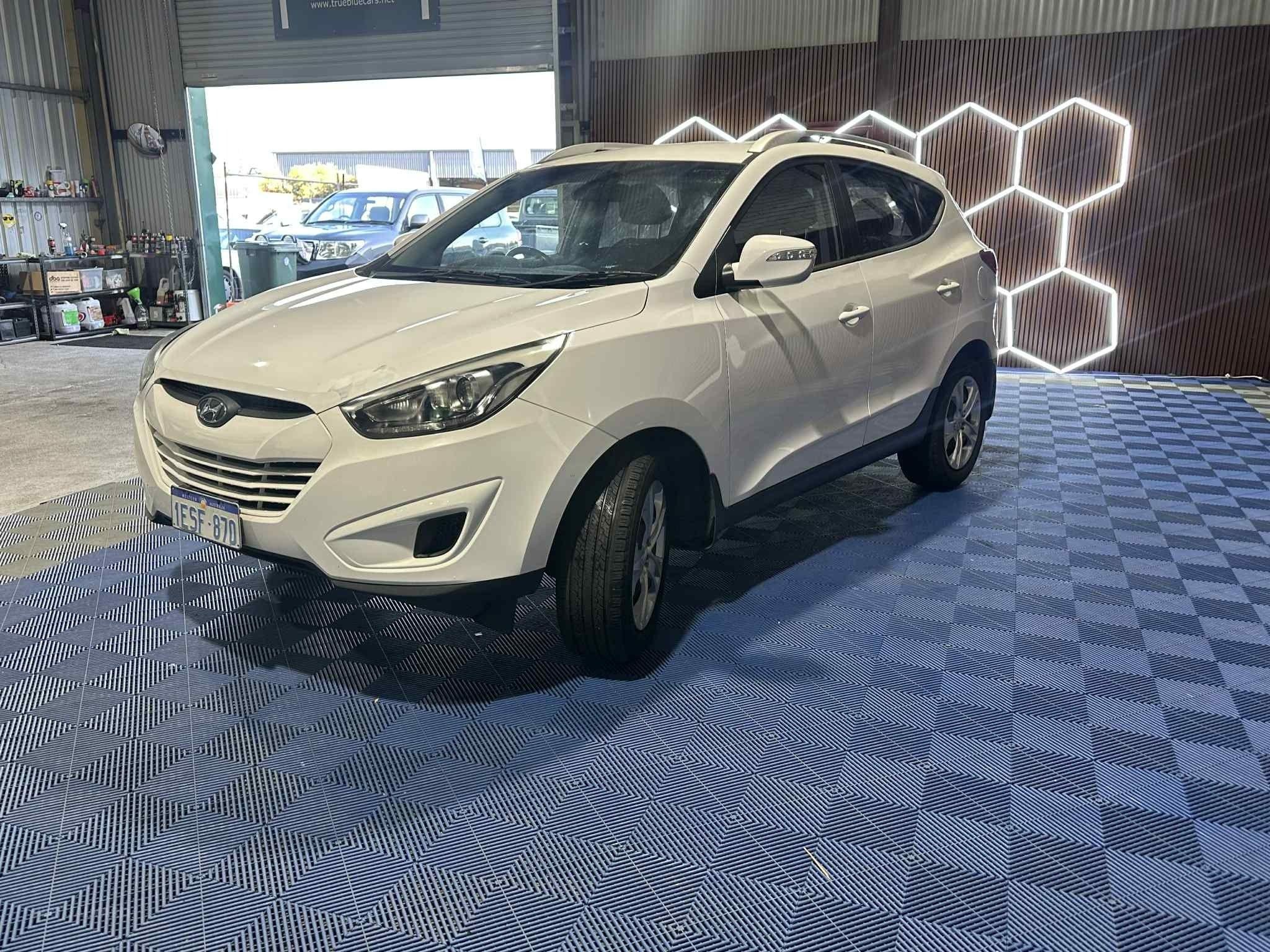 HYUNDAI iX35