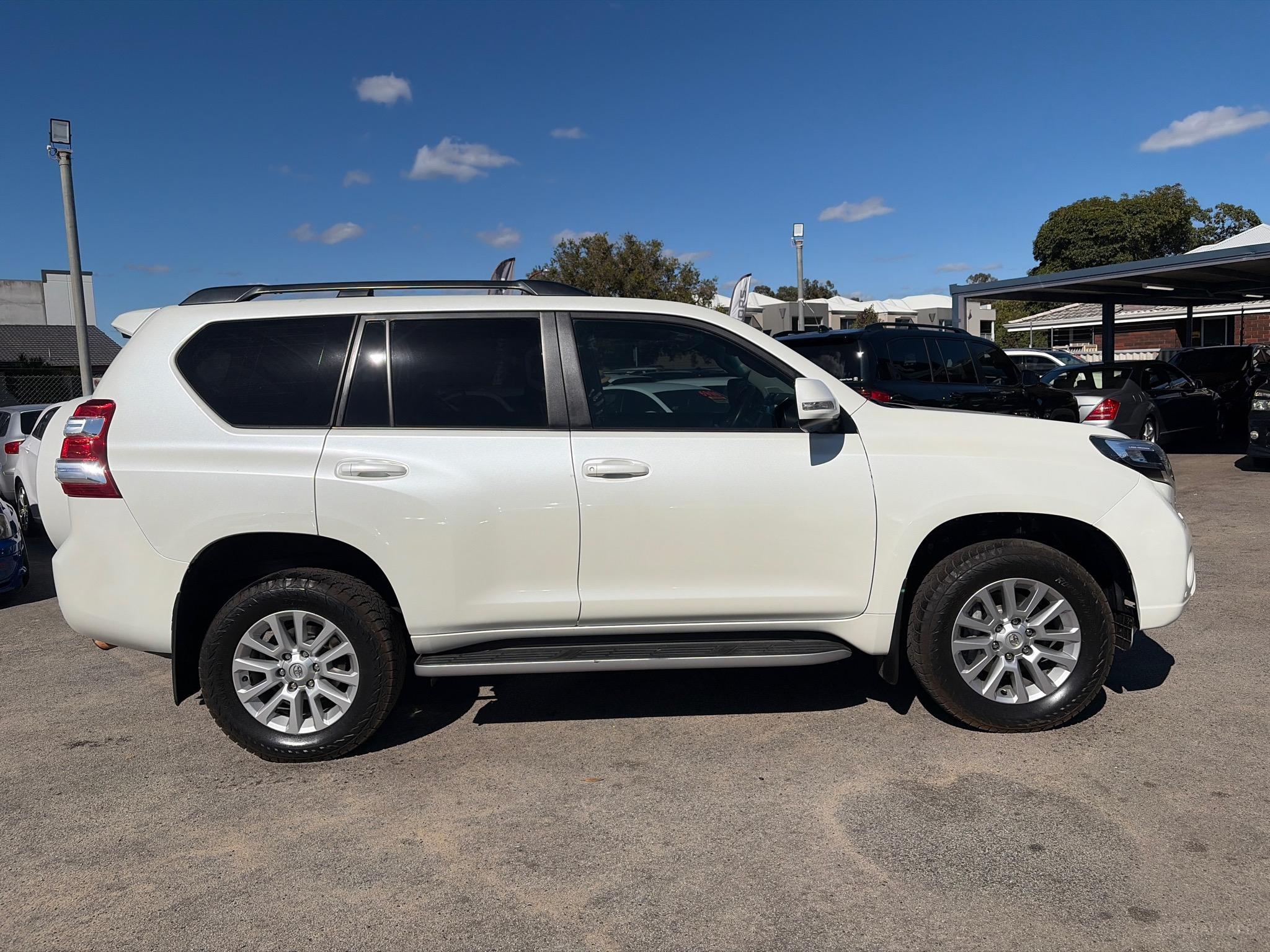 TOYOTA LANDCRUISER