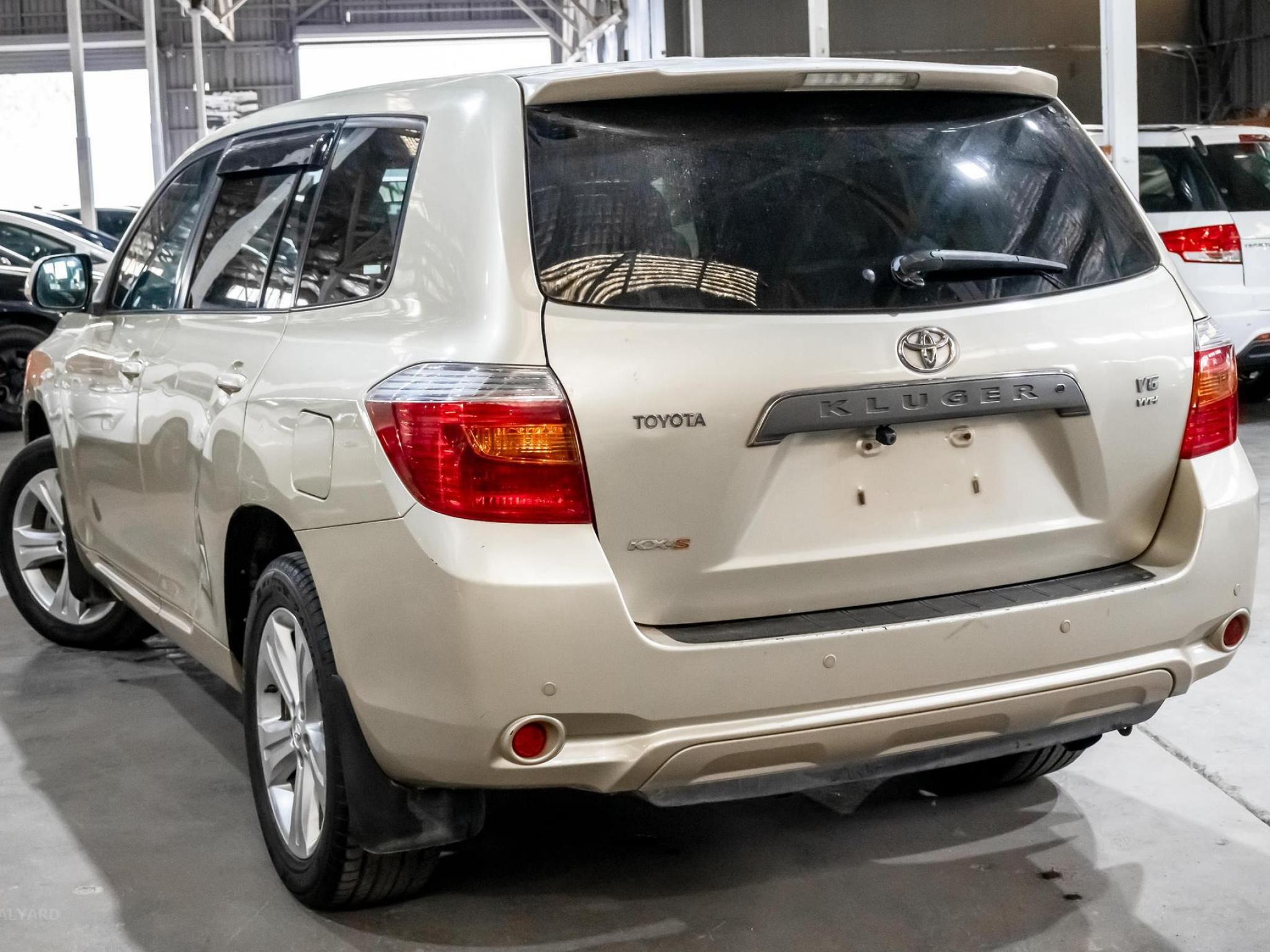 TOYOTA KLUGER