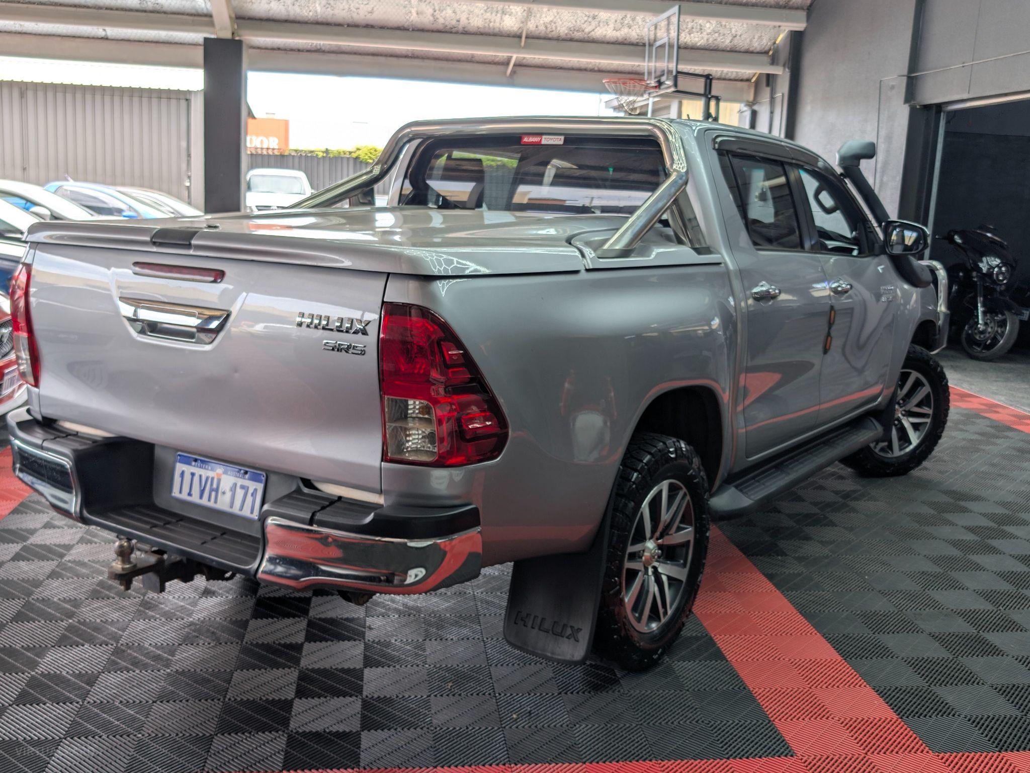 Toyota Hilux
