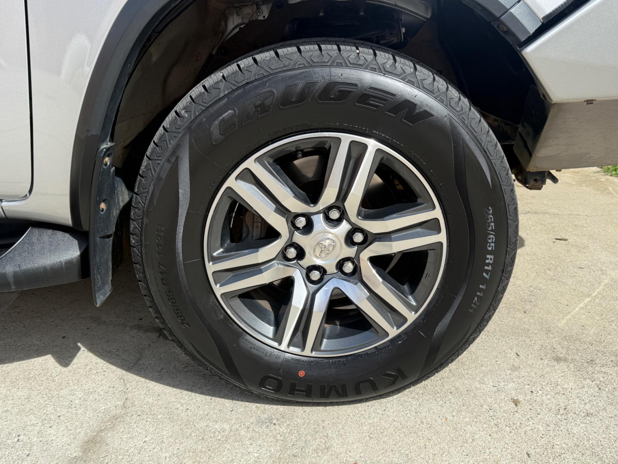 TOYOTA FORTUNER