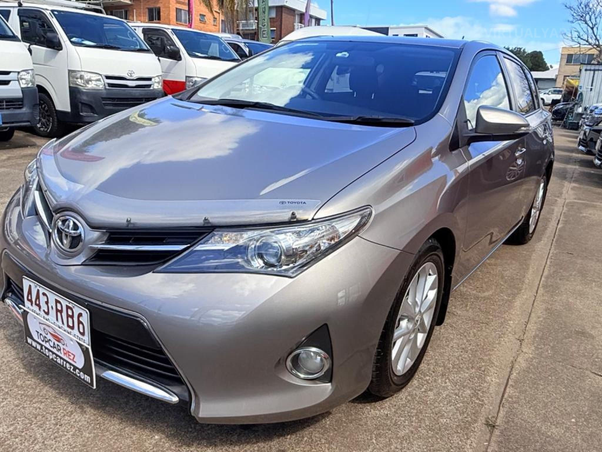 TOYOTA COROLLA