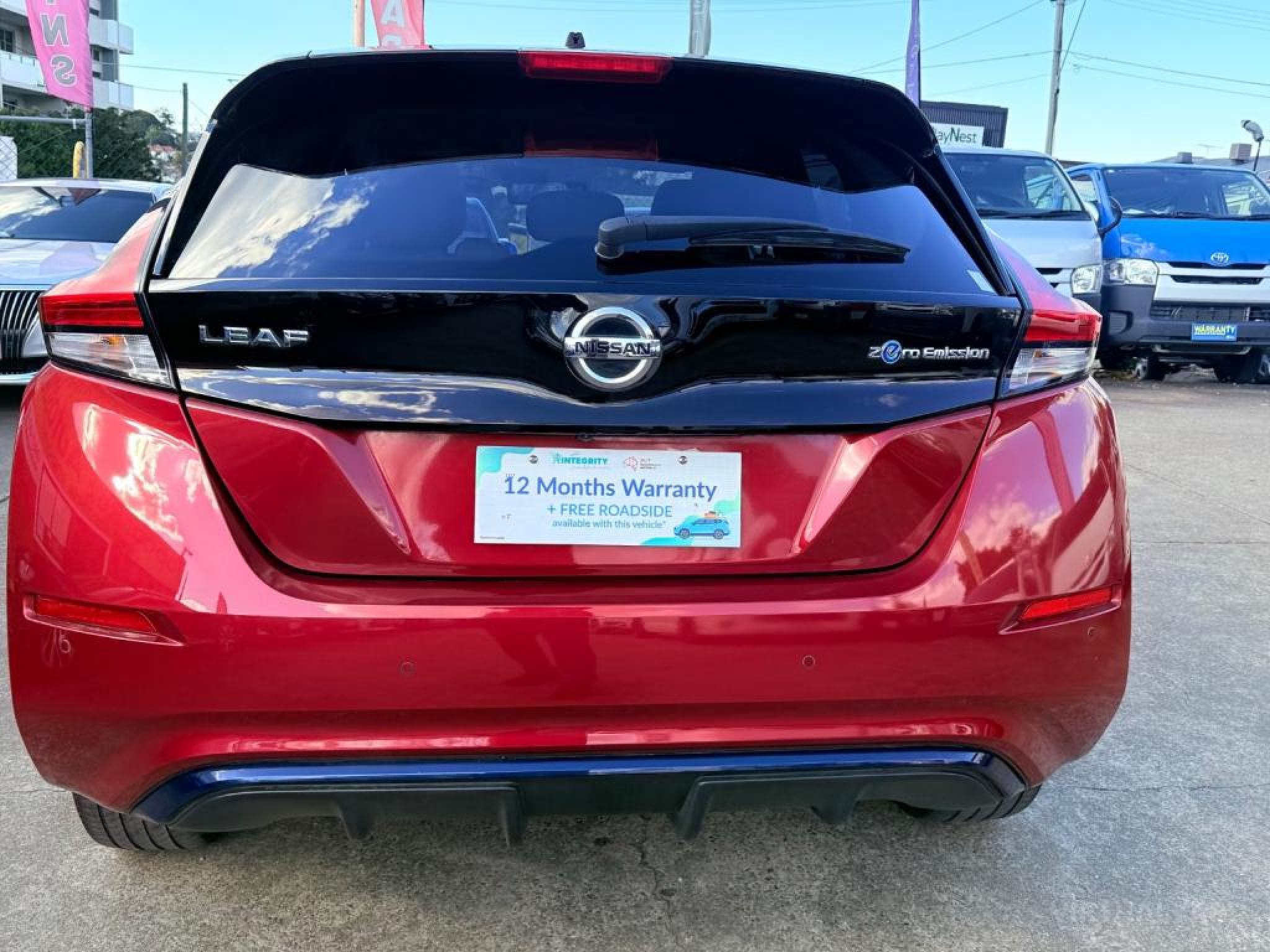 NISSAN LEAF