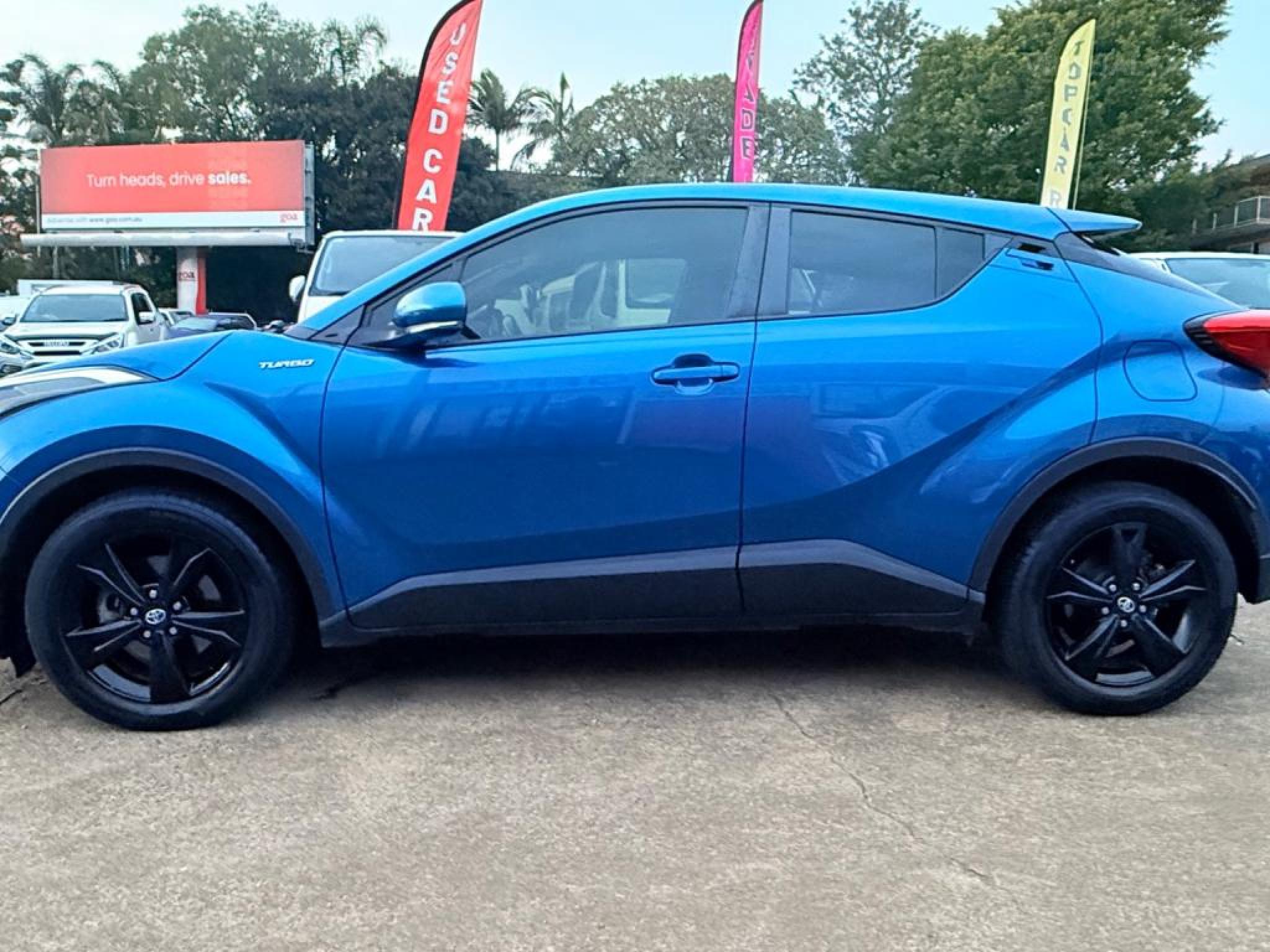 TOYOTA C-HR