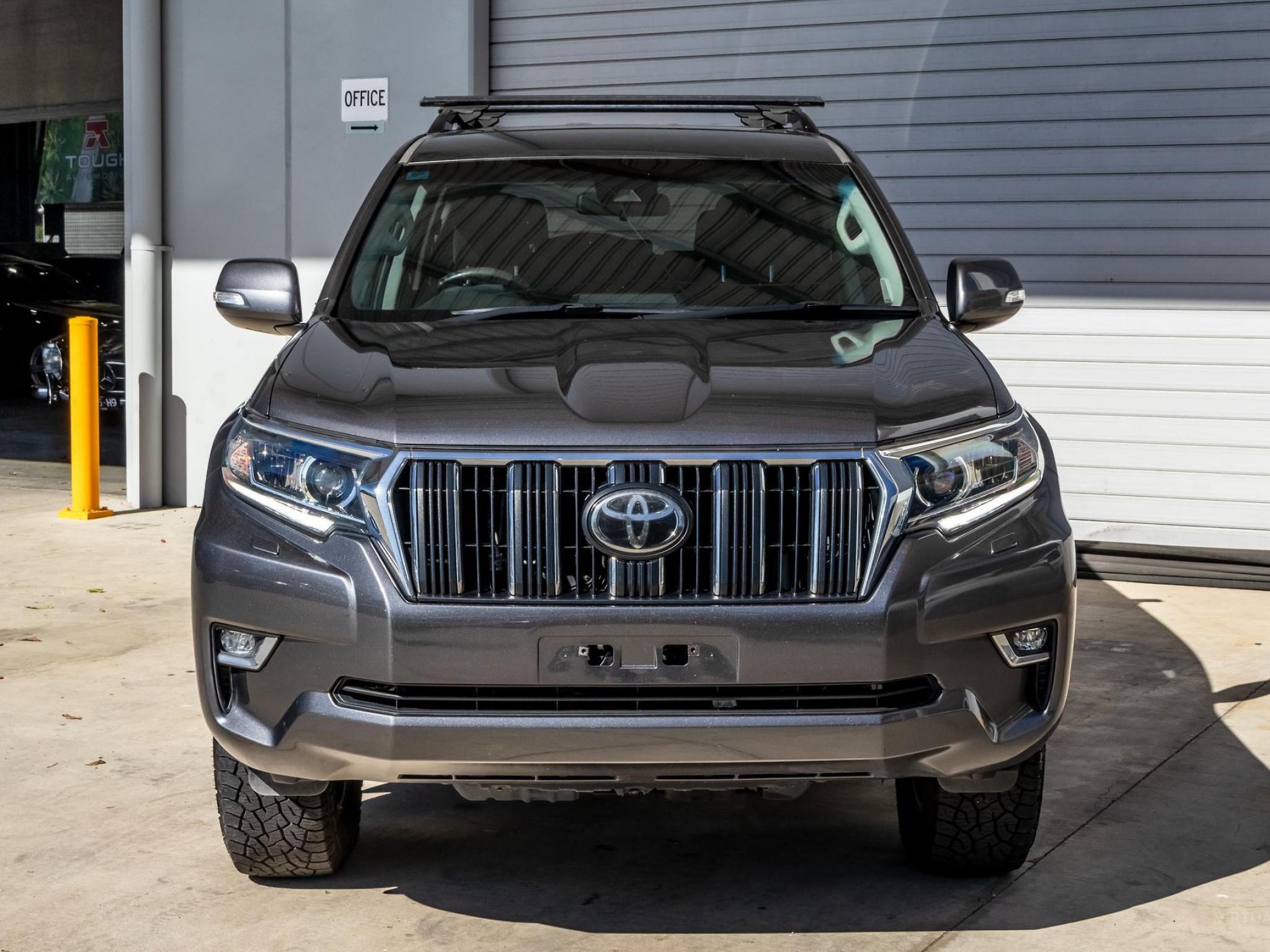TOYOTA LANDCRUISER